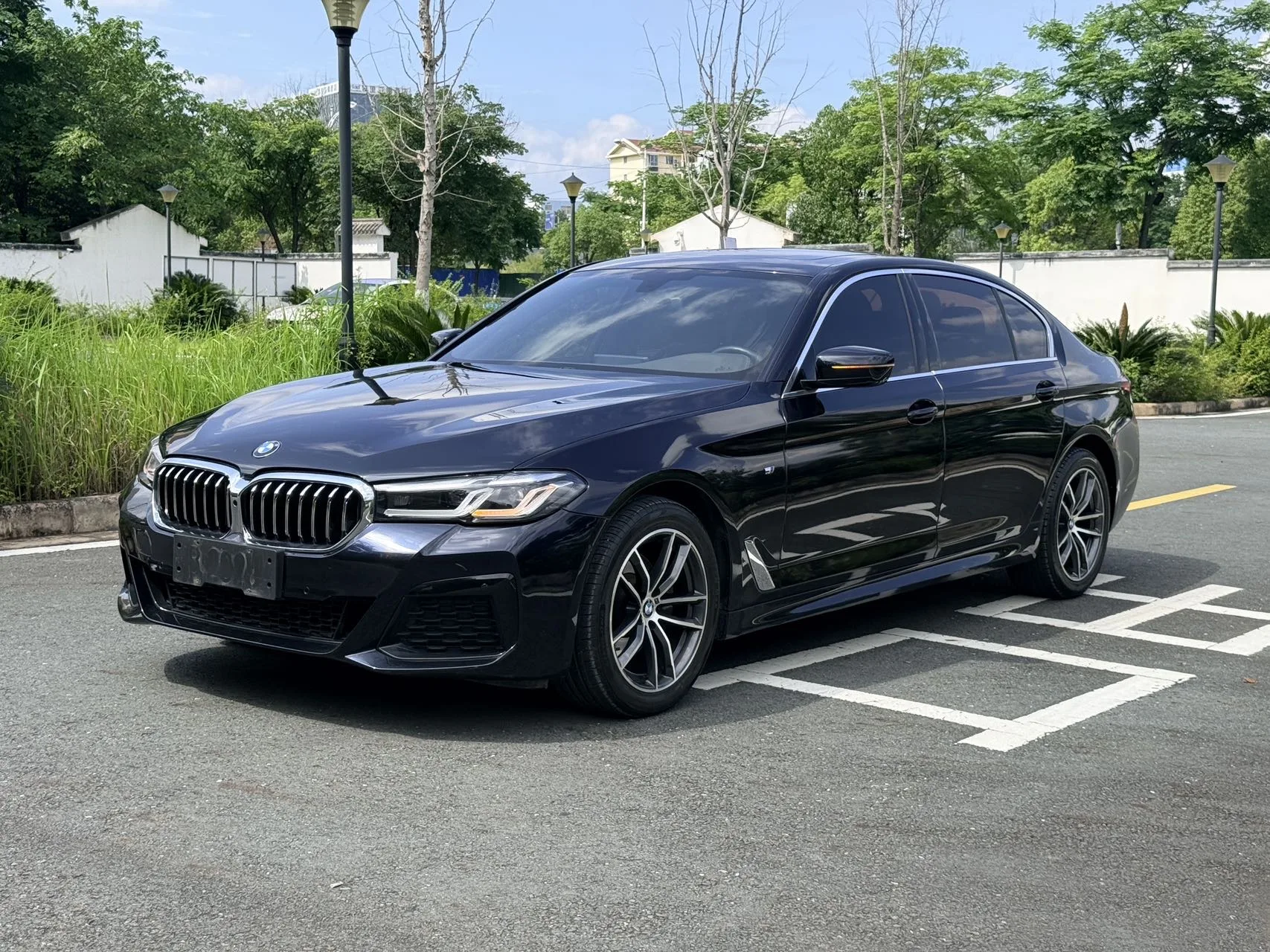 2020 BMW 5 Series 525Li M Sport Package