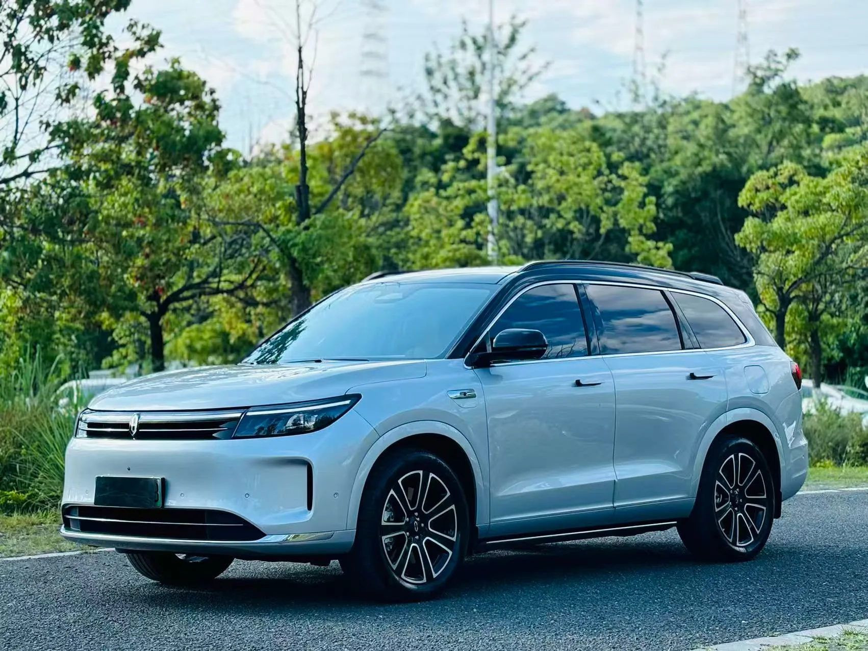 AITO 2024 Model M7 Intelligent Driving 4WD Pro 6-Seater Automatic