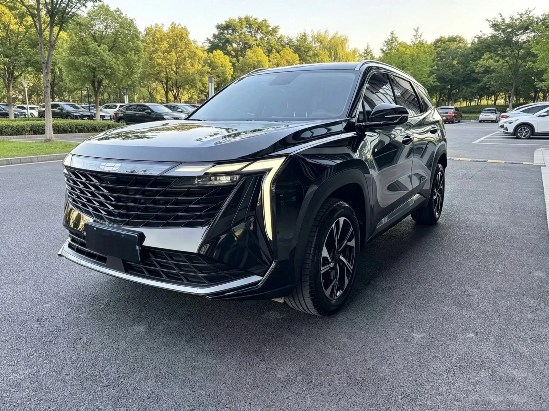 Geely Boyue L 2024 1.5TD DCT Dragon Edition