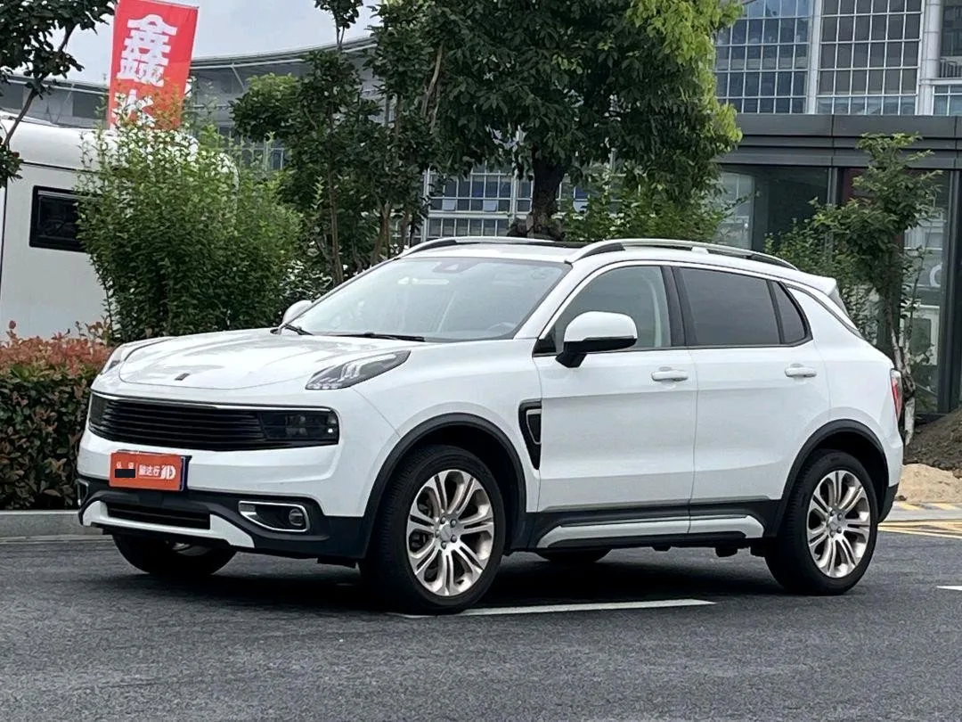 Lynk & Co 01 2017 2.0T 2WD Pro Edition