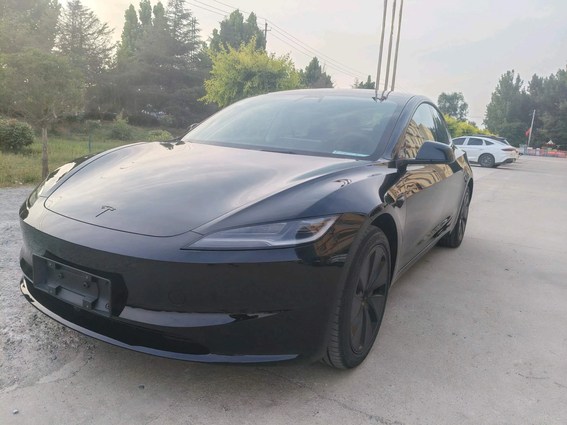 Tesla 2025 Model 3 Rear-Wheel Drive (Facelift) Automatic