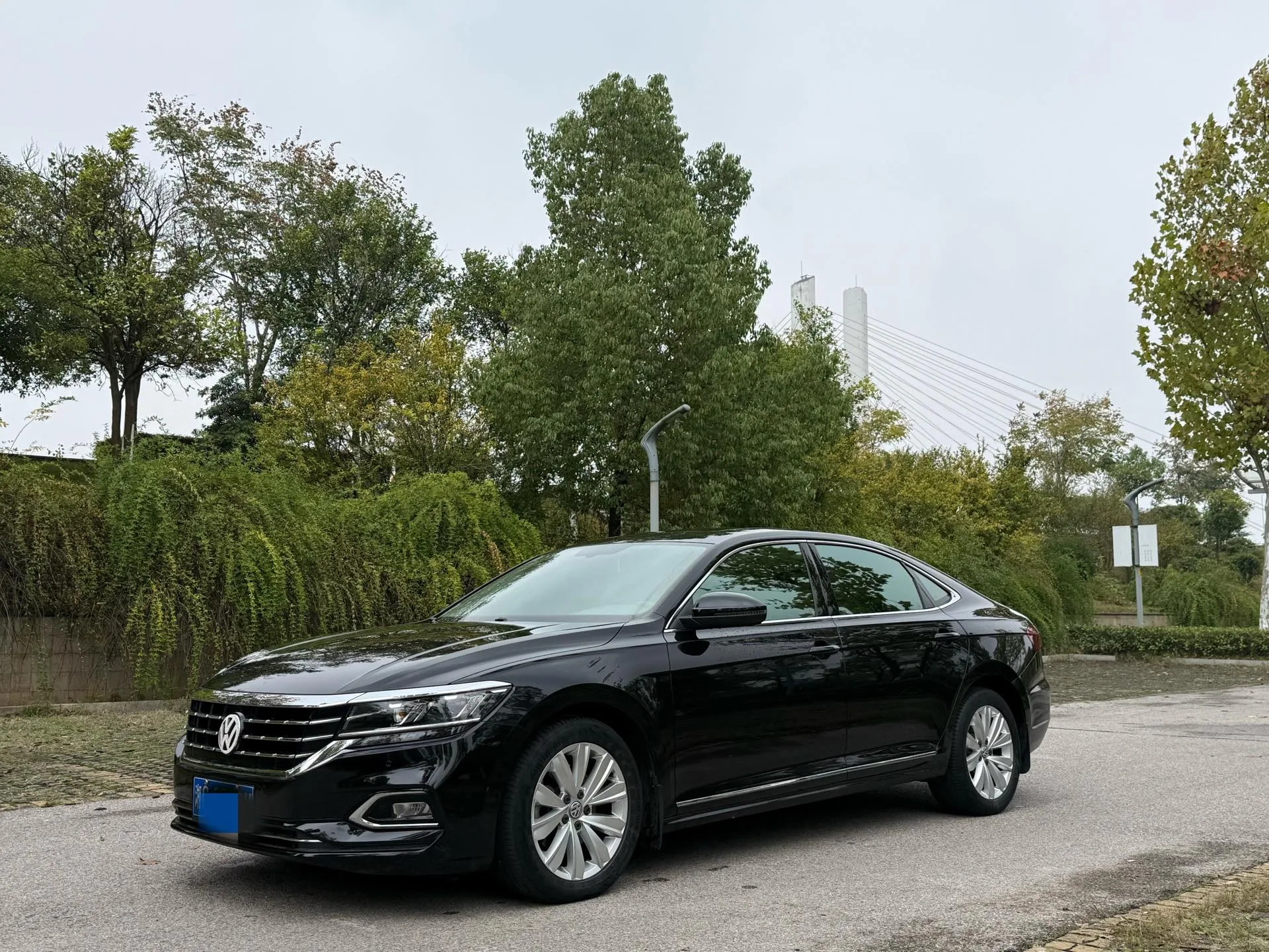 Volkswagen 2024 Passat 2.0 TSI 380 TSI Dragon Glory Edition, Automatic Transmission