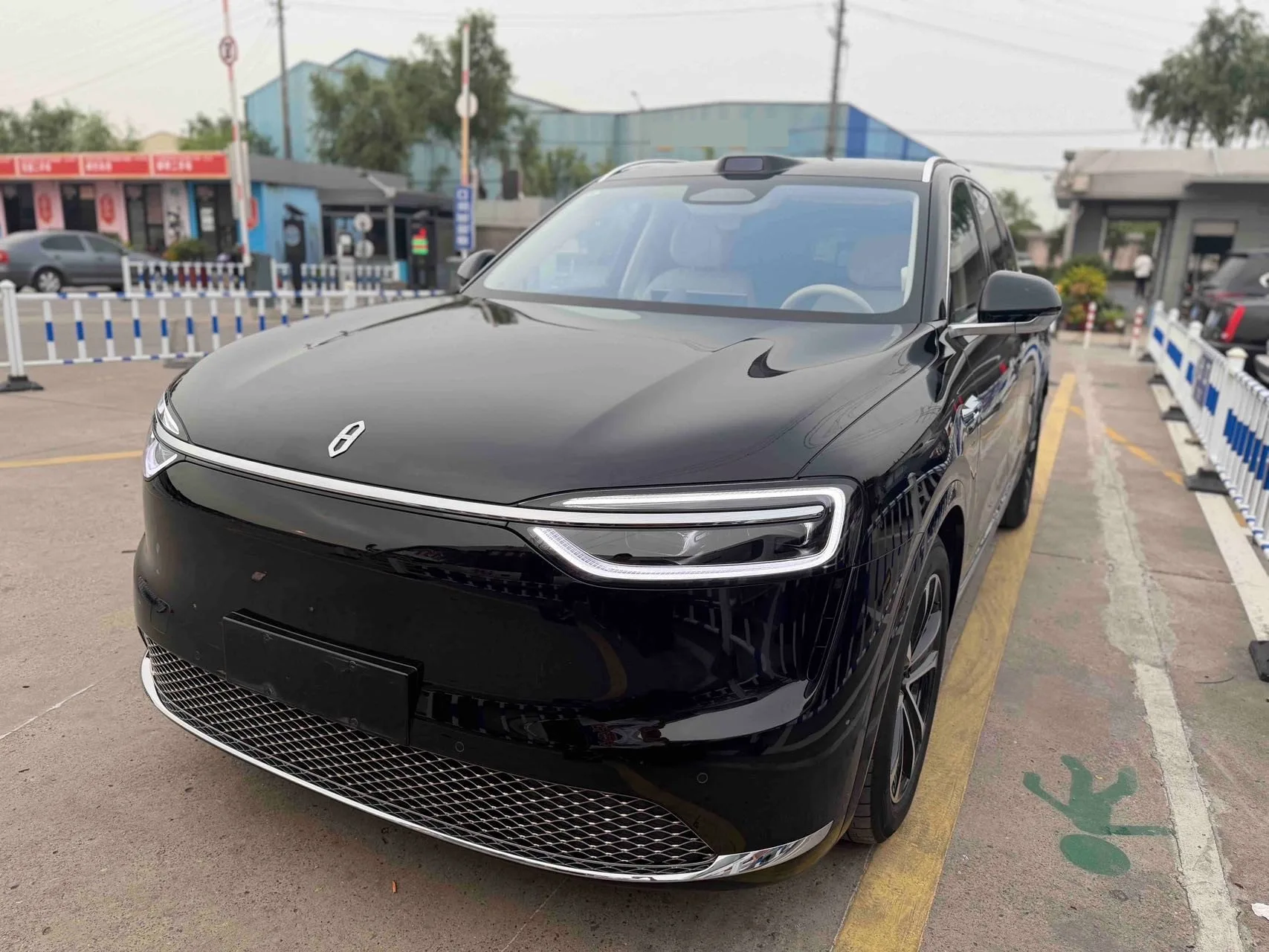 AITO 2025 M9 Extended Range Ultra Edition (52kWh, 5-seater, Automatic)