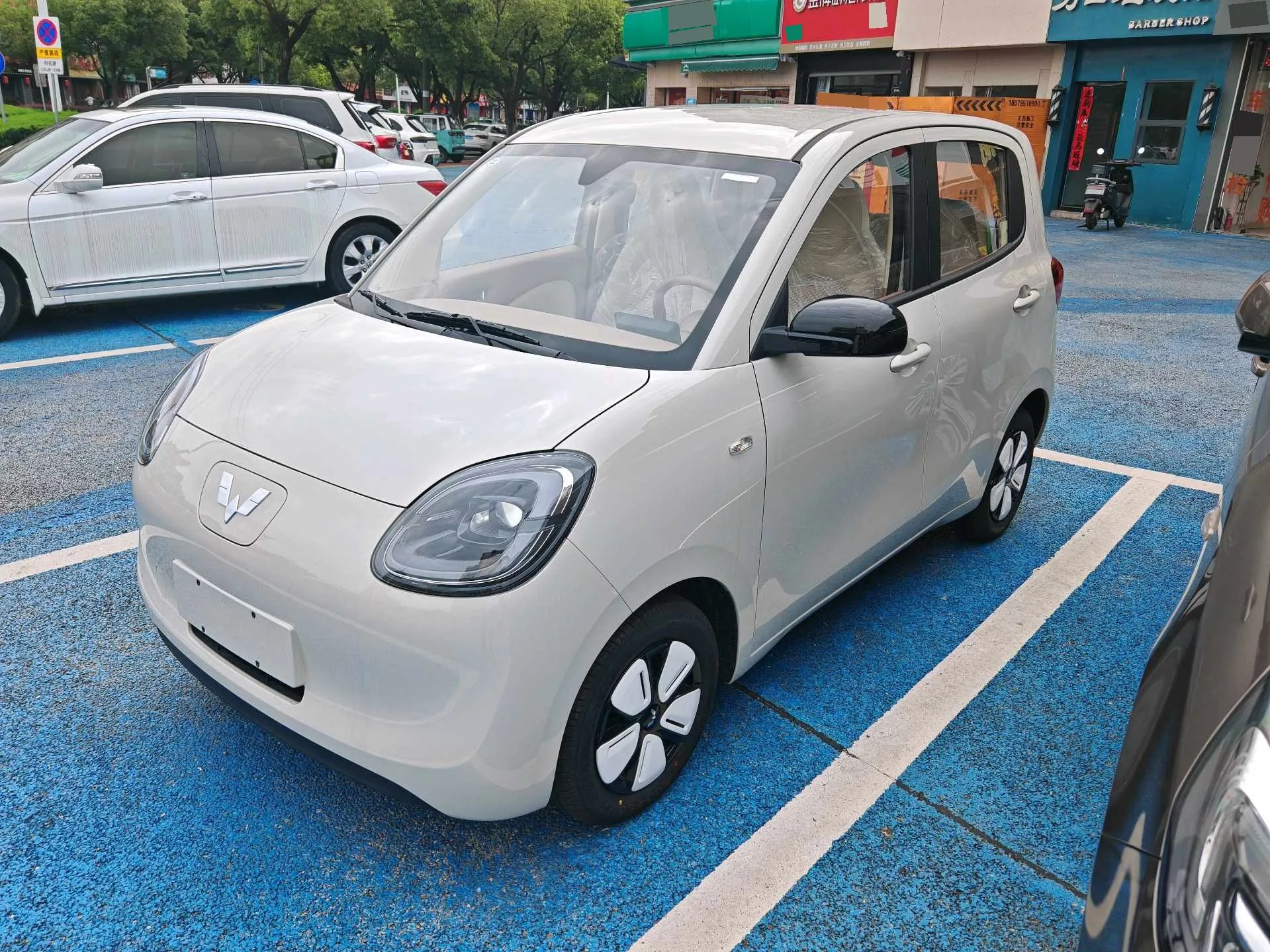 Wuling 2025 Hongguang MINI EV Four-Door Premium Edition Automatic