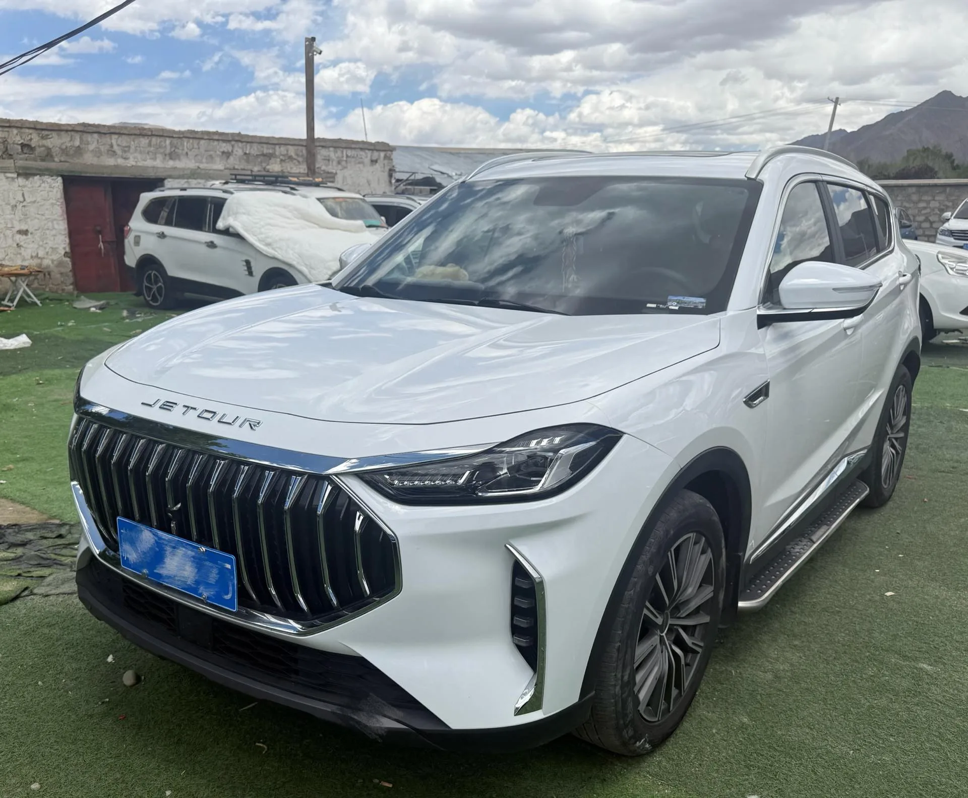 Jietu X70 PLUS 2023 Model Year 1.5T DCT Brave PLUS 7-Seater