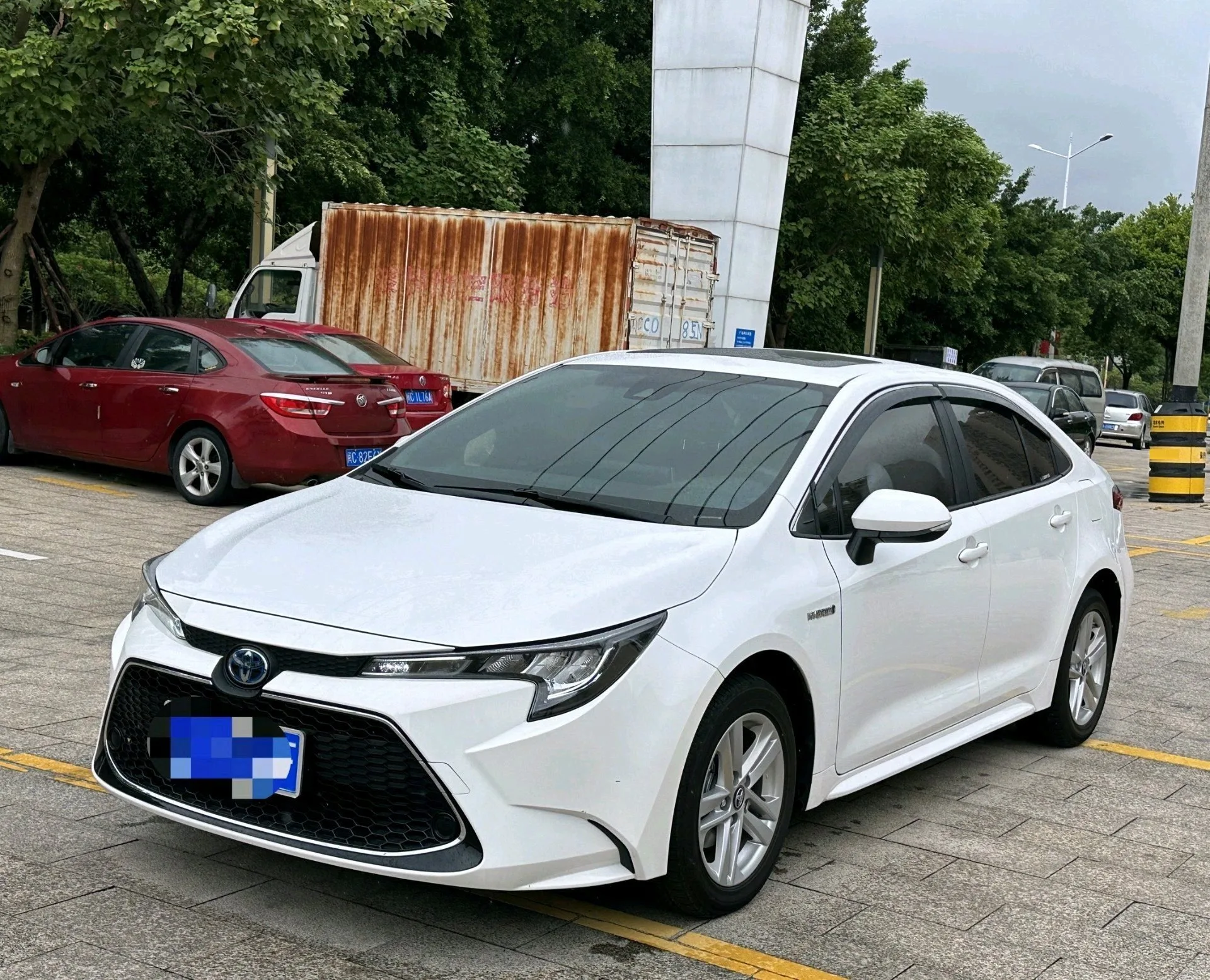 Toyota 2023 Corolla Hybrid 1.8 CVT Intelligent Electric Hybrid Leading Edition Automatic Transmission