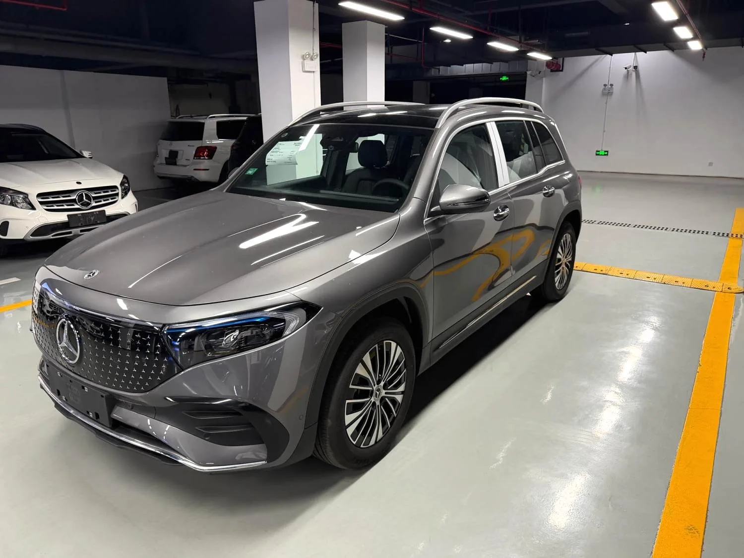 2025 Mercedes-Benz EQB 260 (Automatic)