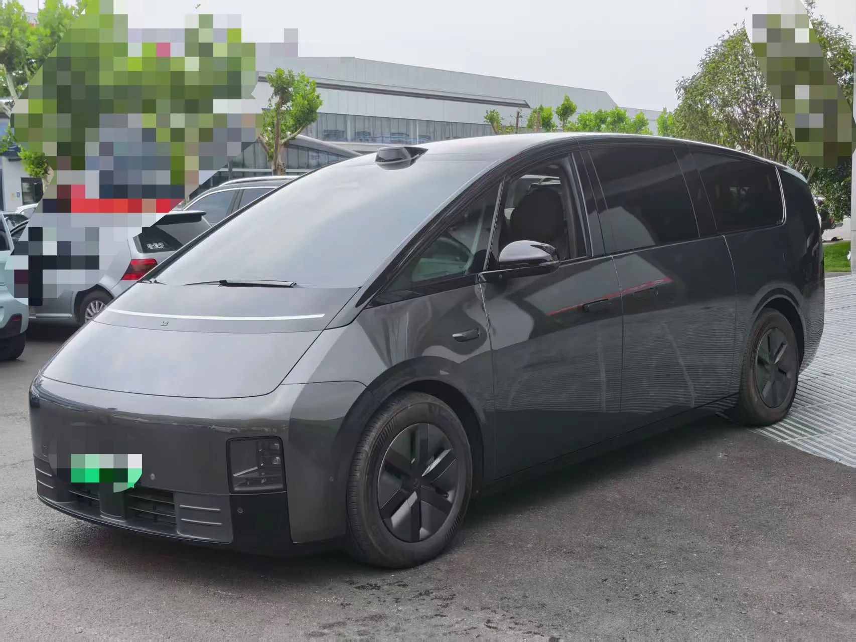 Li Auto MEGA 2024 Ultra