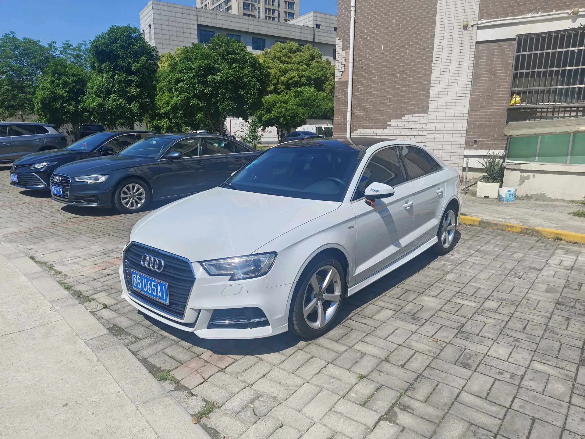 Audi A3 2018 30th Anniversary Edition Limousine 35 TFSI Fashion