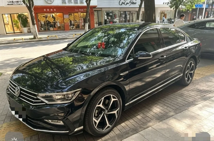 2022 Volkswagen Passat 330TSI DSG Basic Model