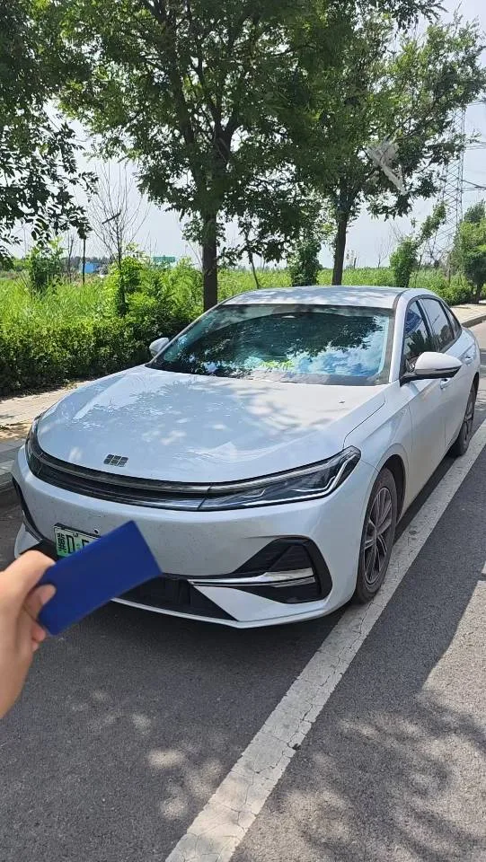 Galaxy A7 2025 EM-i 70km Luxury Edition