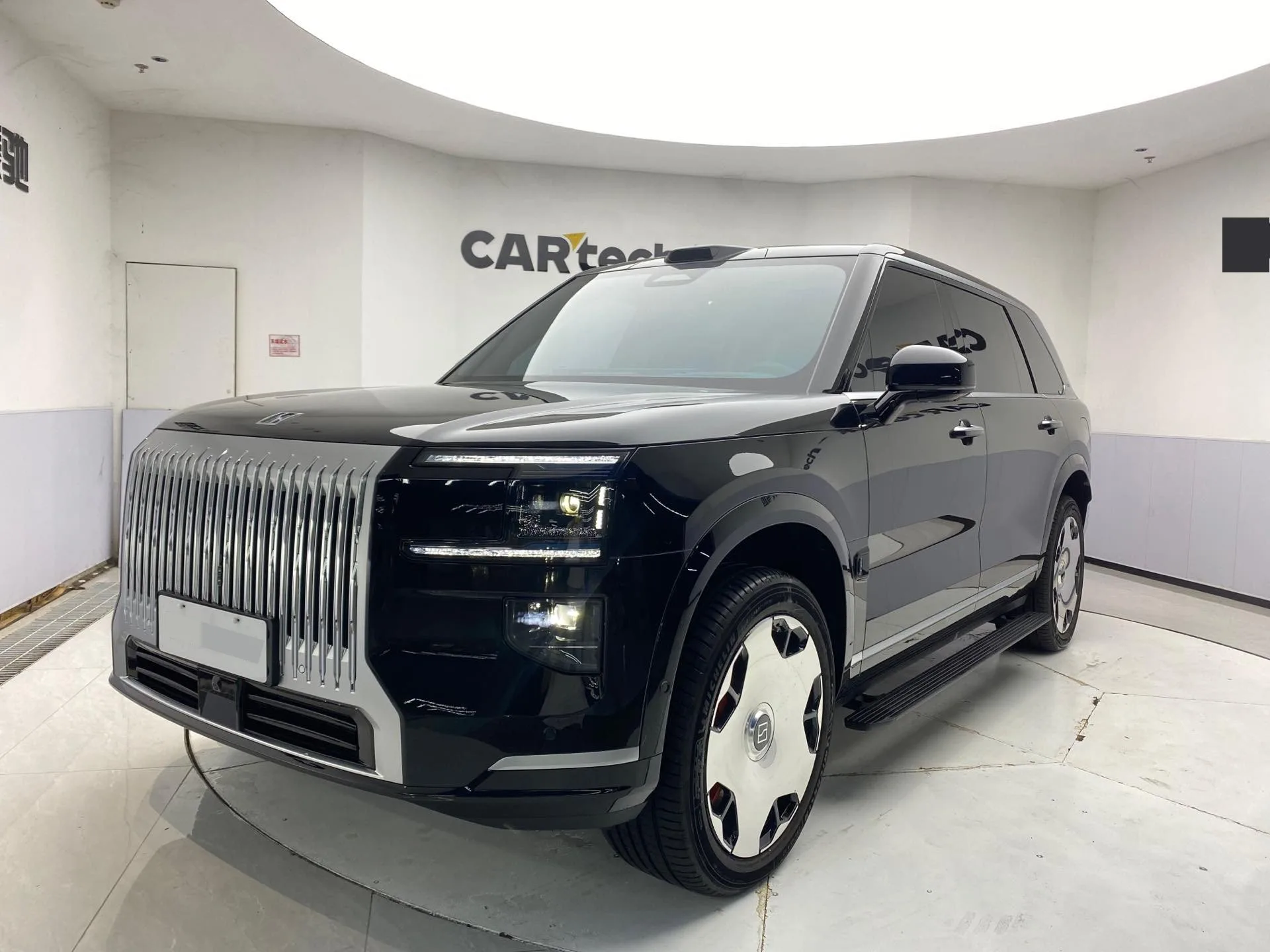 Jike 2025 Model Jike 9X 2.0T Hyper Edition 70kWh Automatic