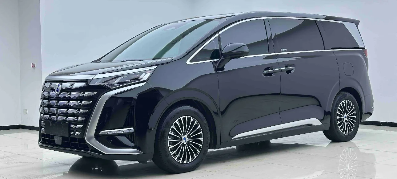 Denza D9 2022 DM-i 970 AWD Flagship Edition
