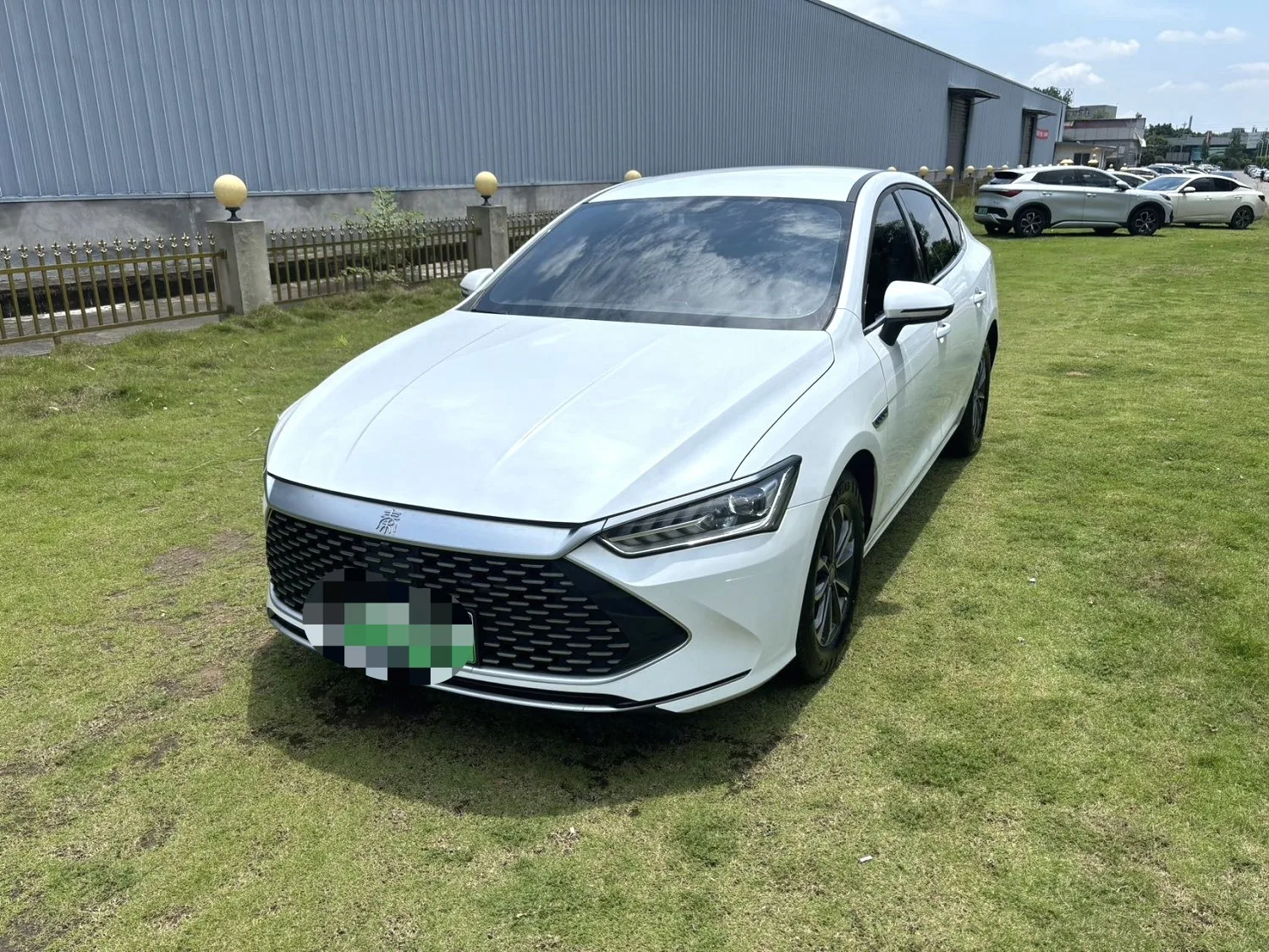 BYD 2024 Qin PLUS DM-i 1.5 CVT Glory Edition 55KM Leading Model Automatic