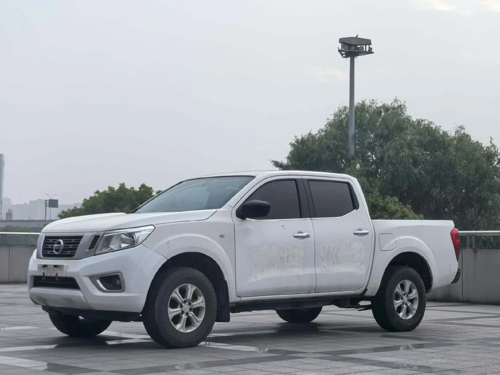 2022 Nissan Navara 2.5 2WD Premium Manual Transmission
