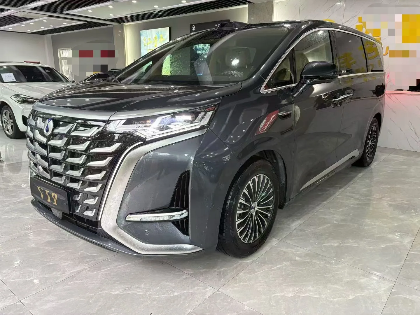 Denza 2025 Denza D9 DM-i 1.5T CVT Intelligent Driving Edition 1020 AWD Flagship Automatic