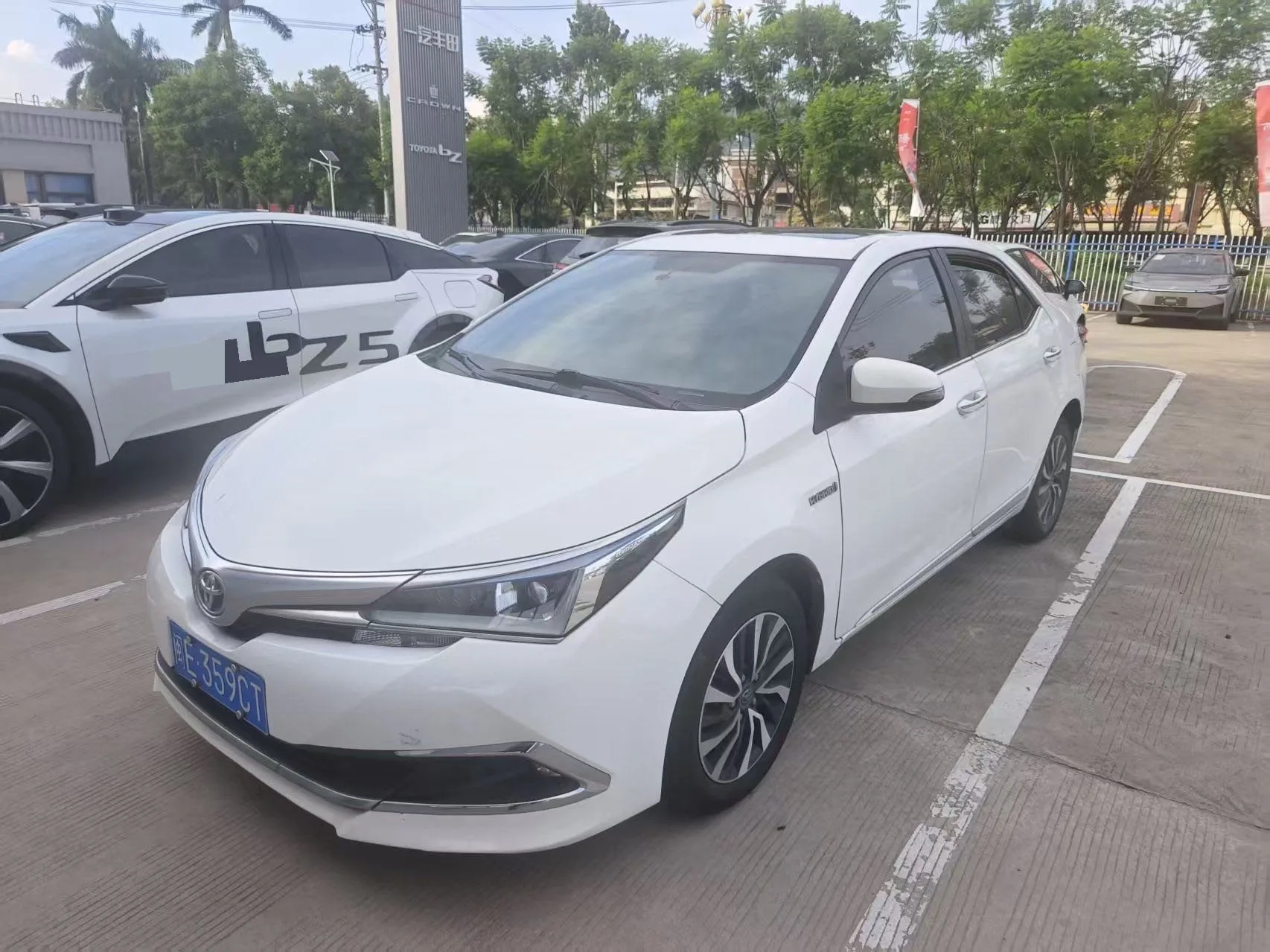2017 Corolla Facelifted Hybrid 1.8L E-CVT Pioneer Edition