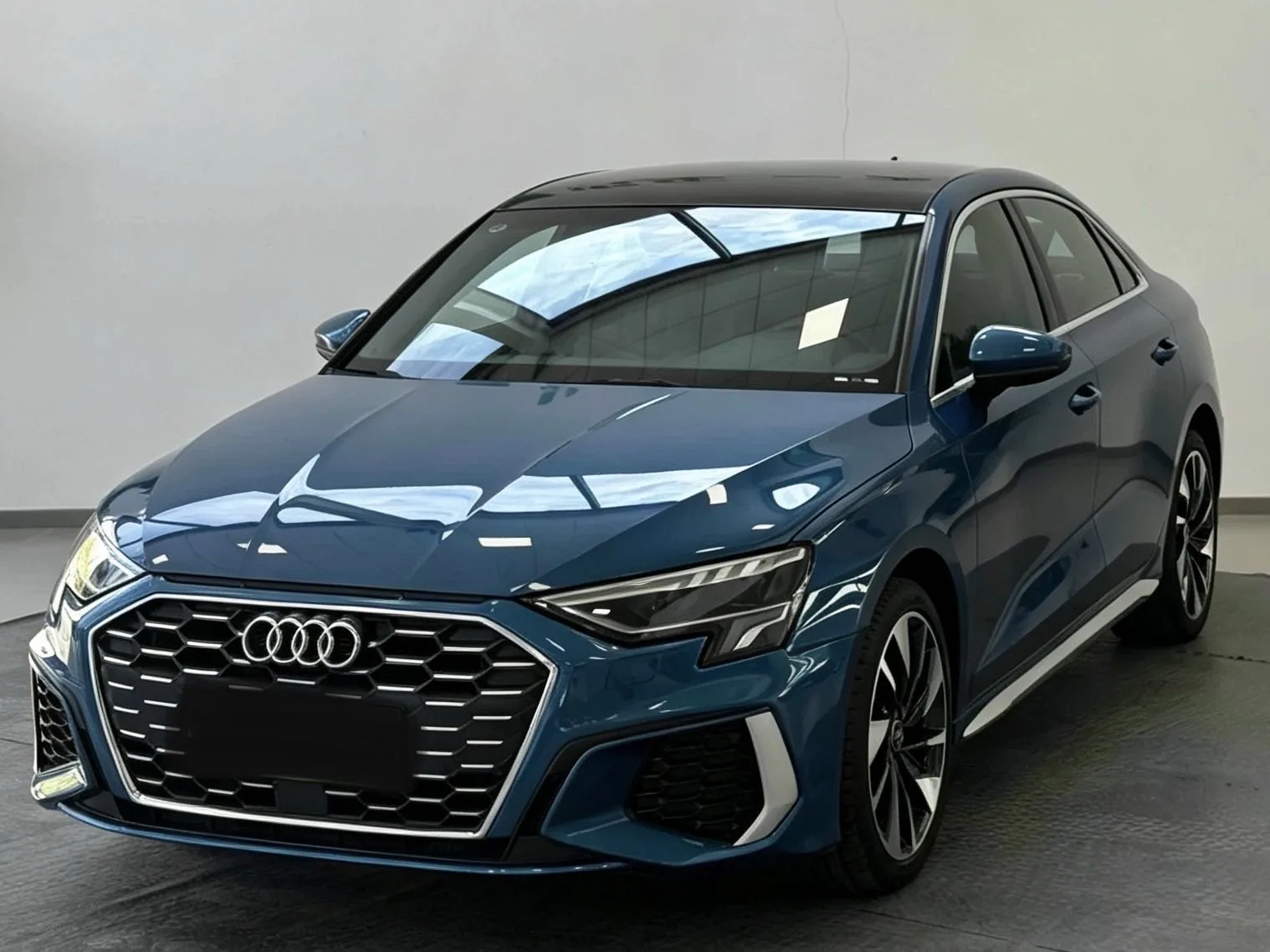 2022 Audi A3 A3L Limousine 35 TFSI Fashion Sport