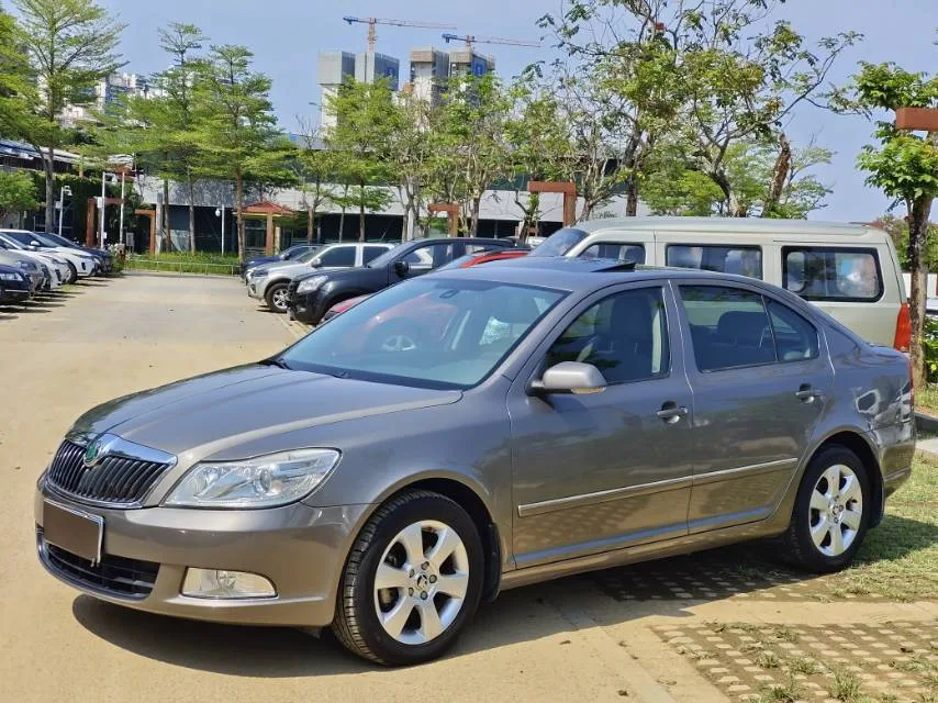 Octavia 2012 1.4TSI DSG Elegant Edition