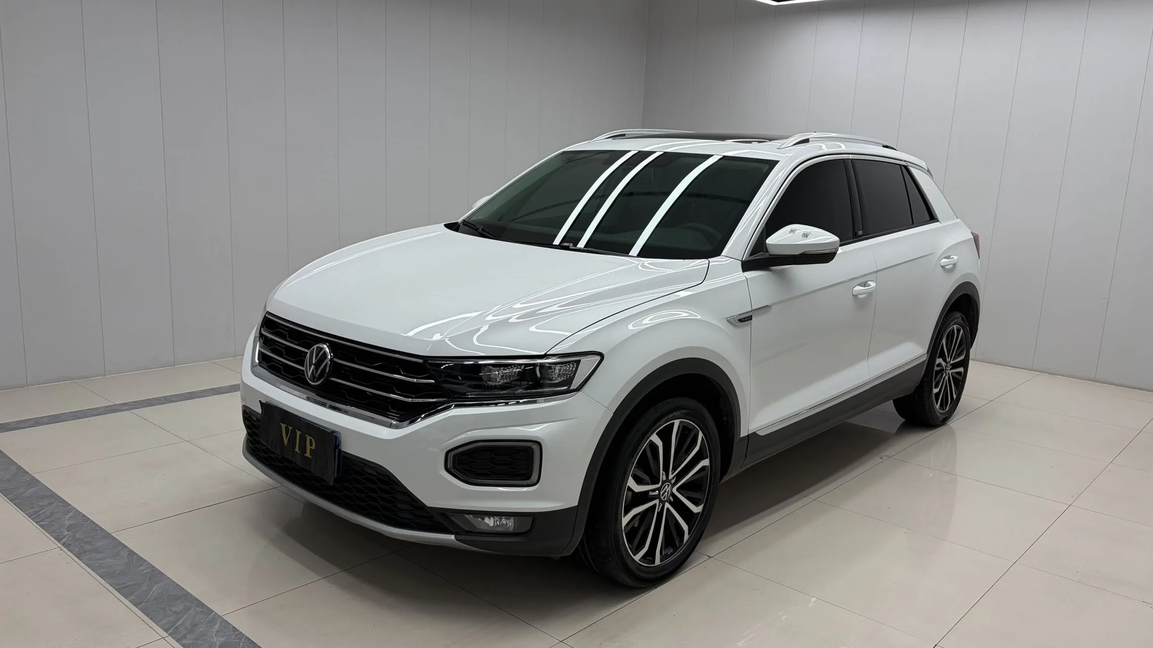 2021 T-ROC, 280TSI DSG, Front-Wheel Drive, Comfort & Connect 30th Anniversary Edition