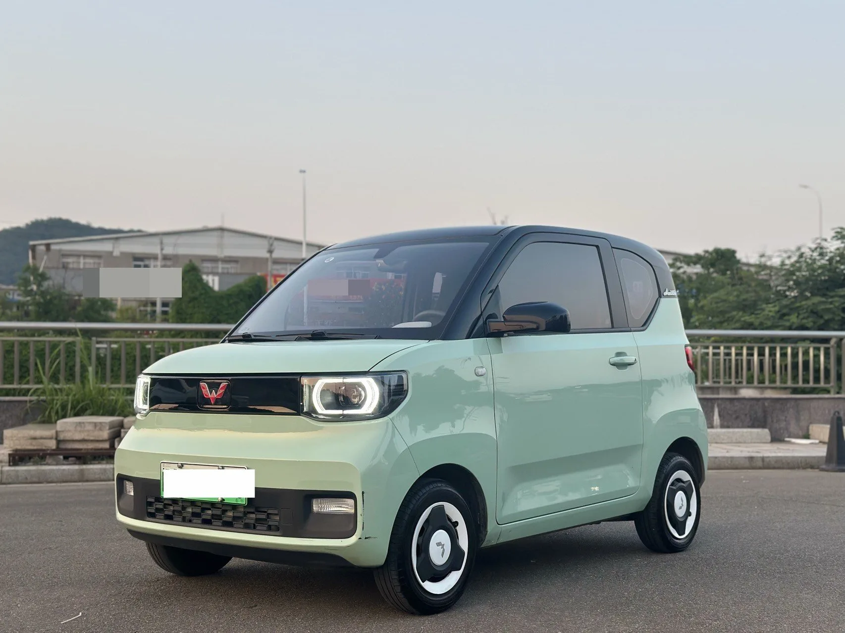 Hongguang MINIEV 2021 Macaron Sandwich Edition, 170km/h, Ternary Lithium Battery