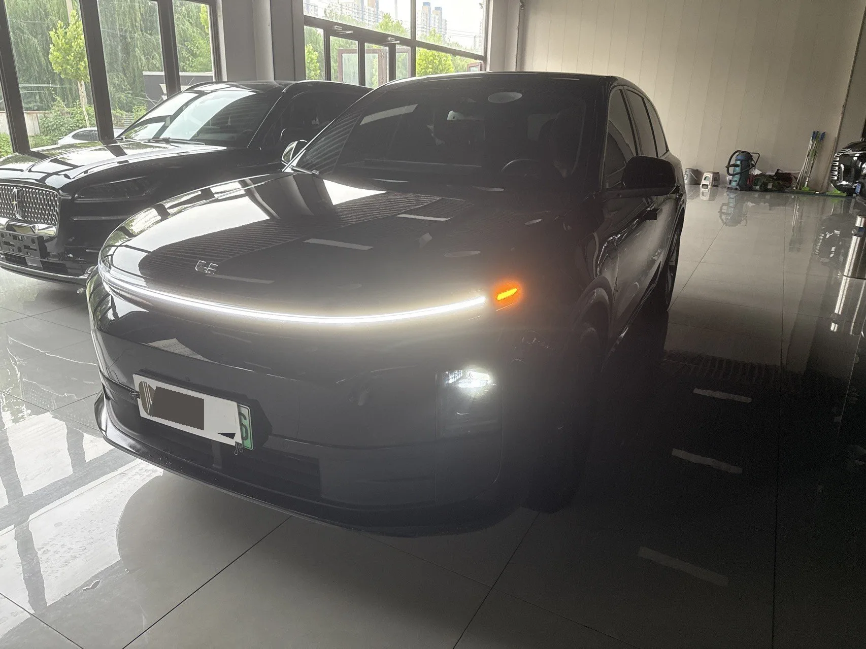 Li Auto 2025 L6 Pro Smart Renewal Edition Automatic