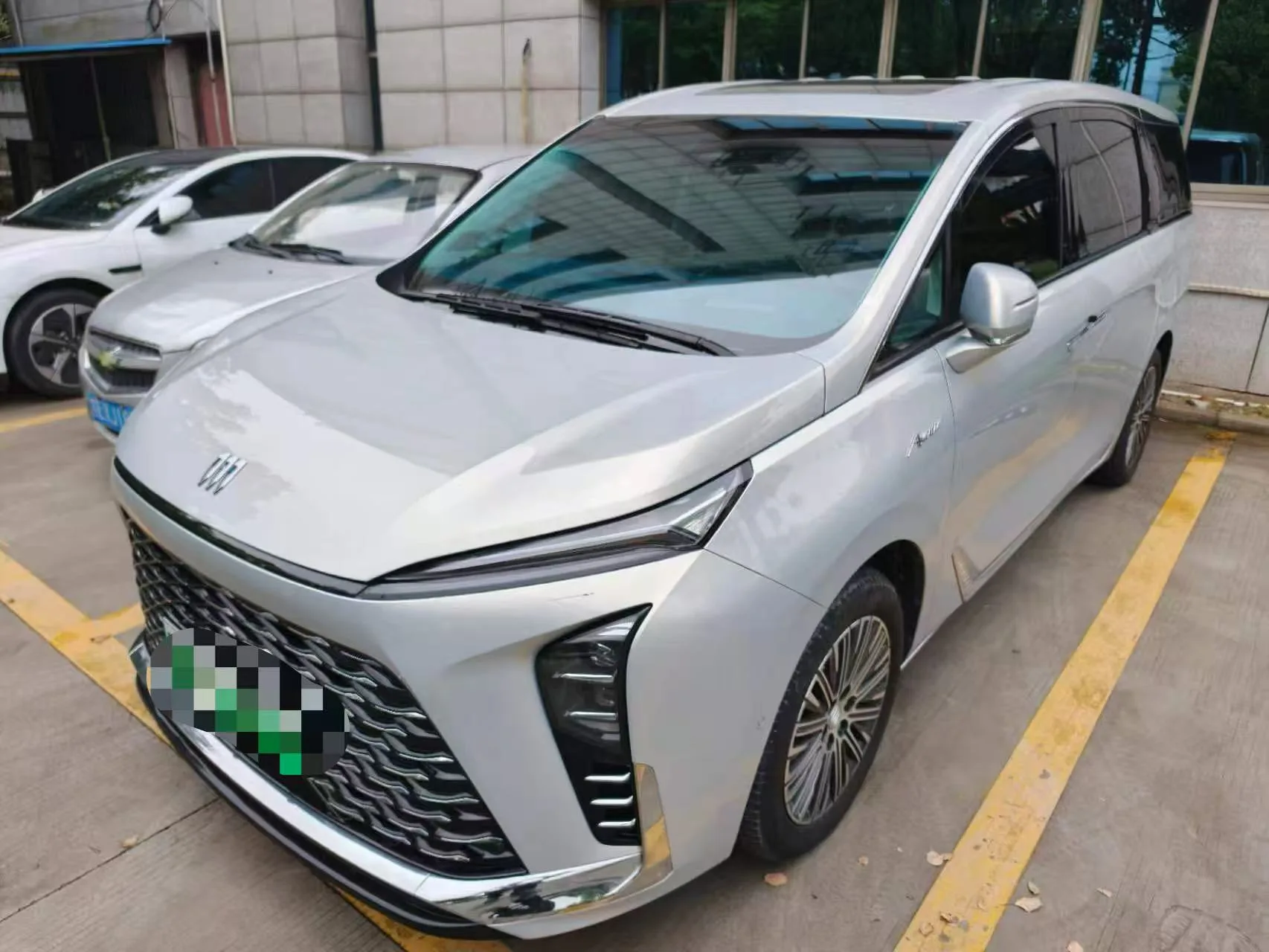 Buick GL8 PHEV 2024 Luxury Edition 7-seater