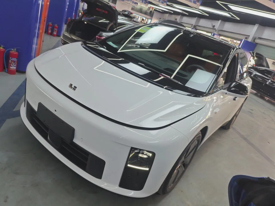 Li Auto i6 2025 Standard Edition