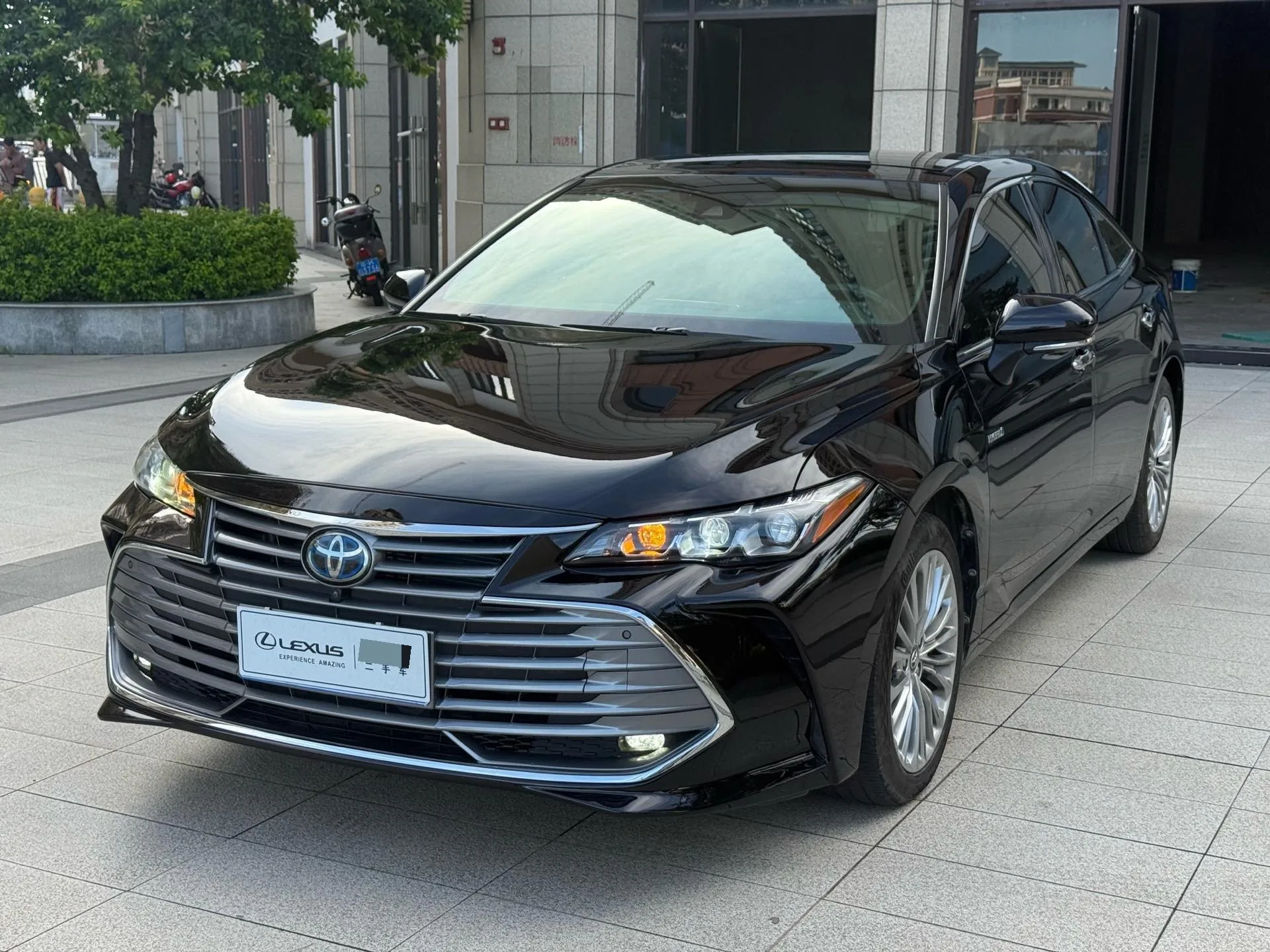 2019 Toyota Avalon Hybrid 2.5L XLE Premium Edition (National V Emission Standard)