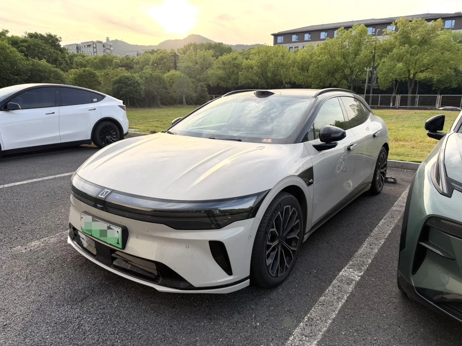 Zeekr 2025 Zeekr 007 GT Long Range Rear-Wheel Drive Autonomous Driving Edition 100kWh Automatic Transmission