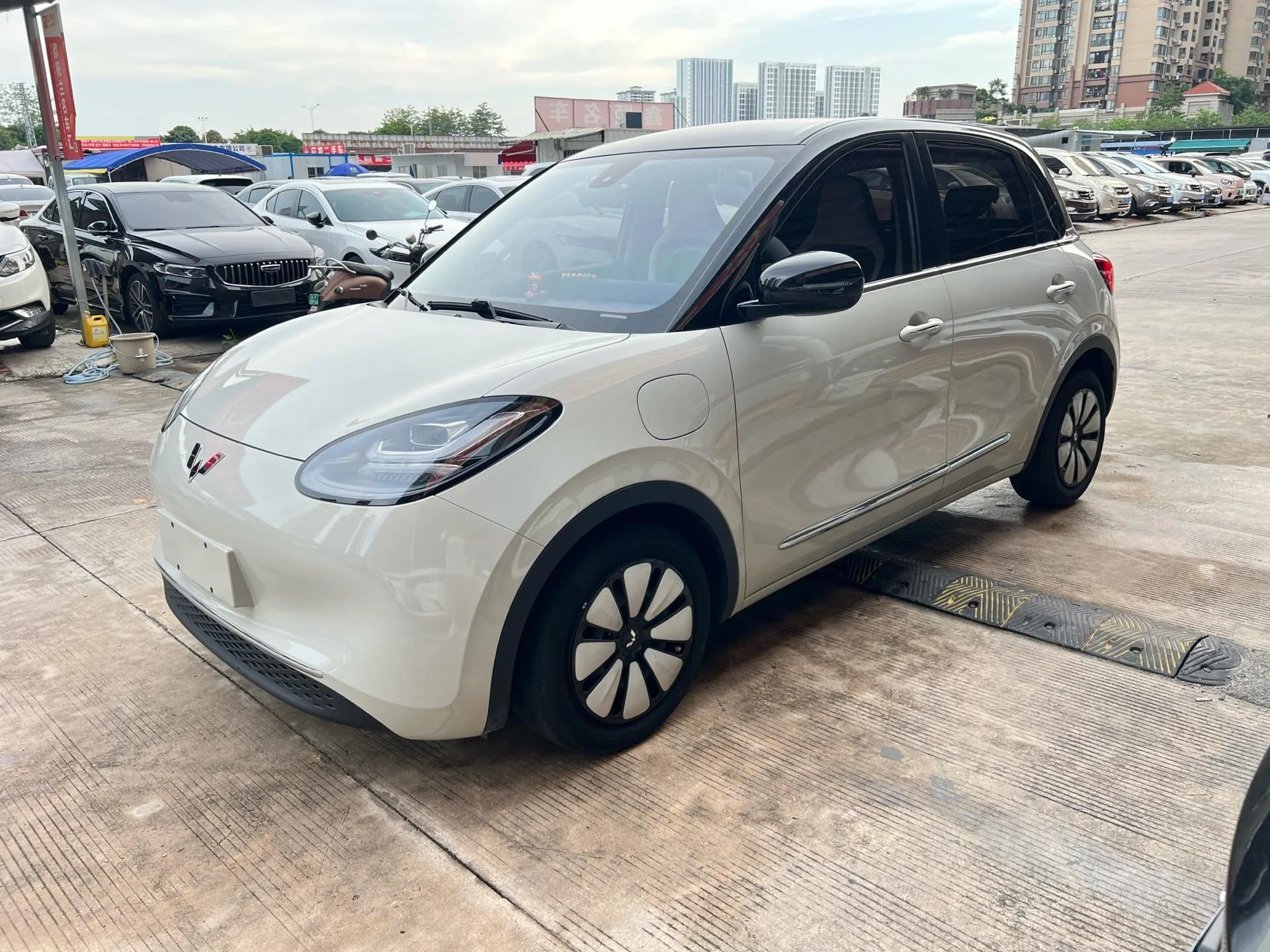 Wuling Bingo 2023 Model, 333km Range, Lingxi Connectivity+ Model