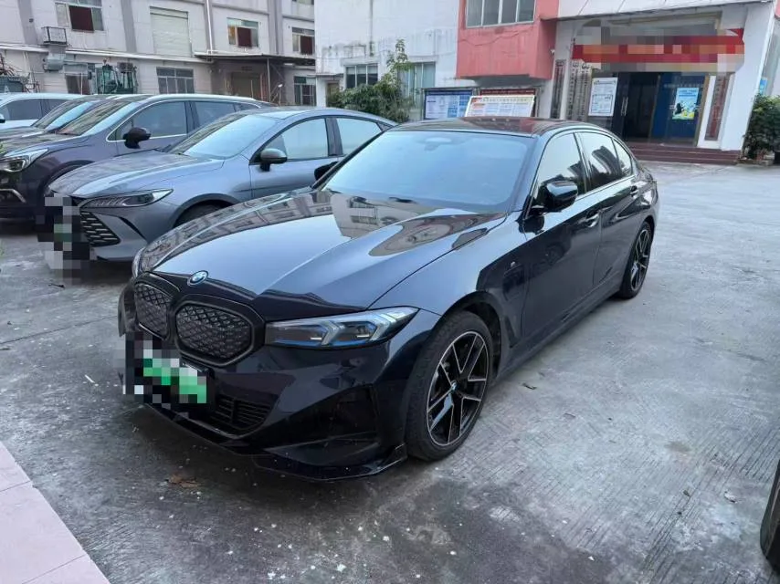 BMW 2025 i3 eDrive 40 L Shadow Sport Package Automatic