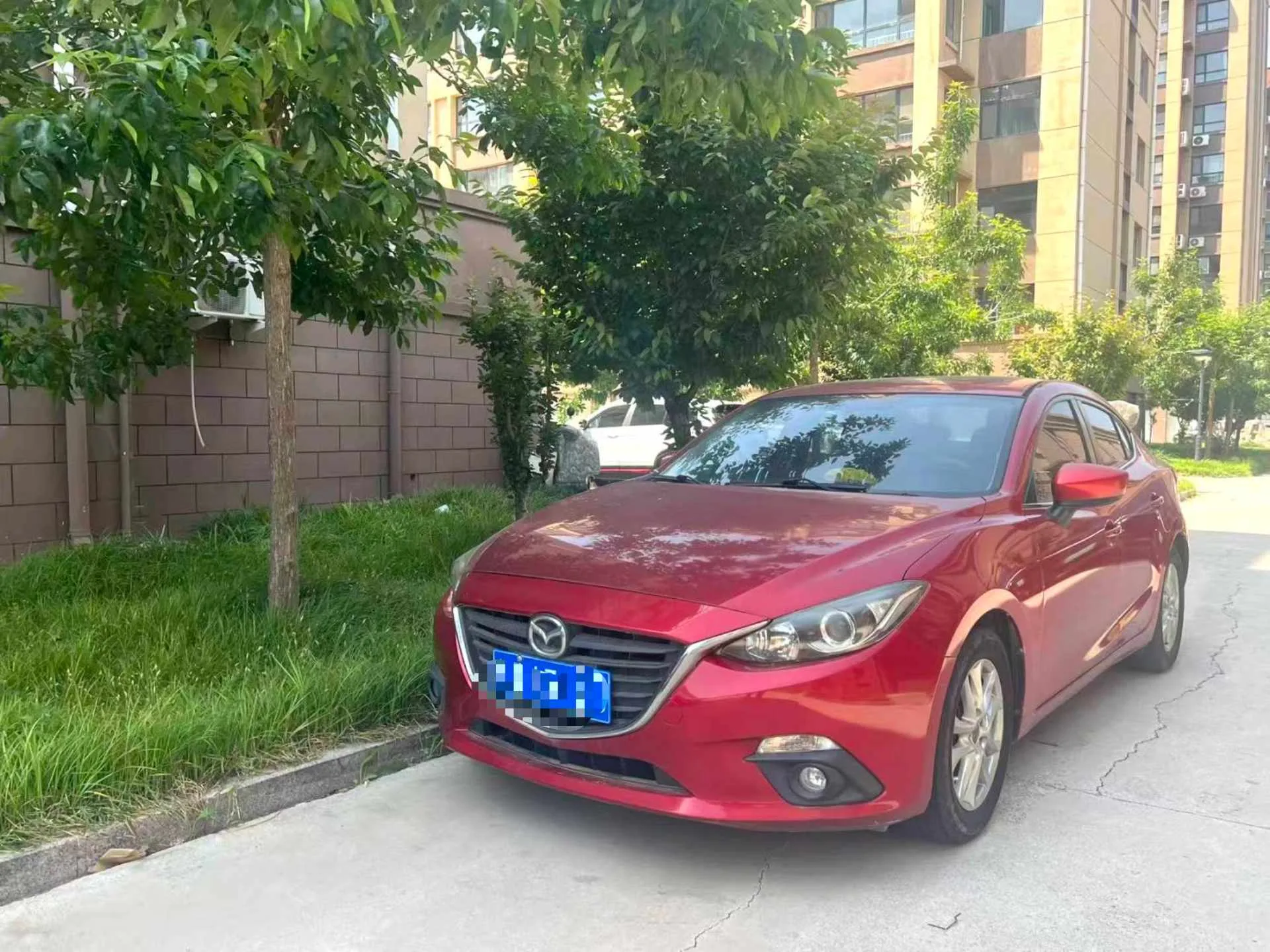 Mazda3 Axela 2014 Sedan 1.5L Automatic Luxury