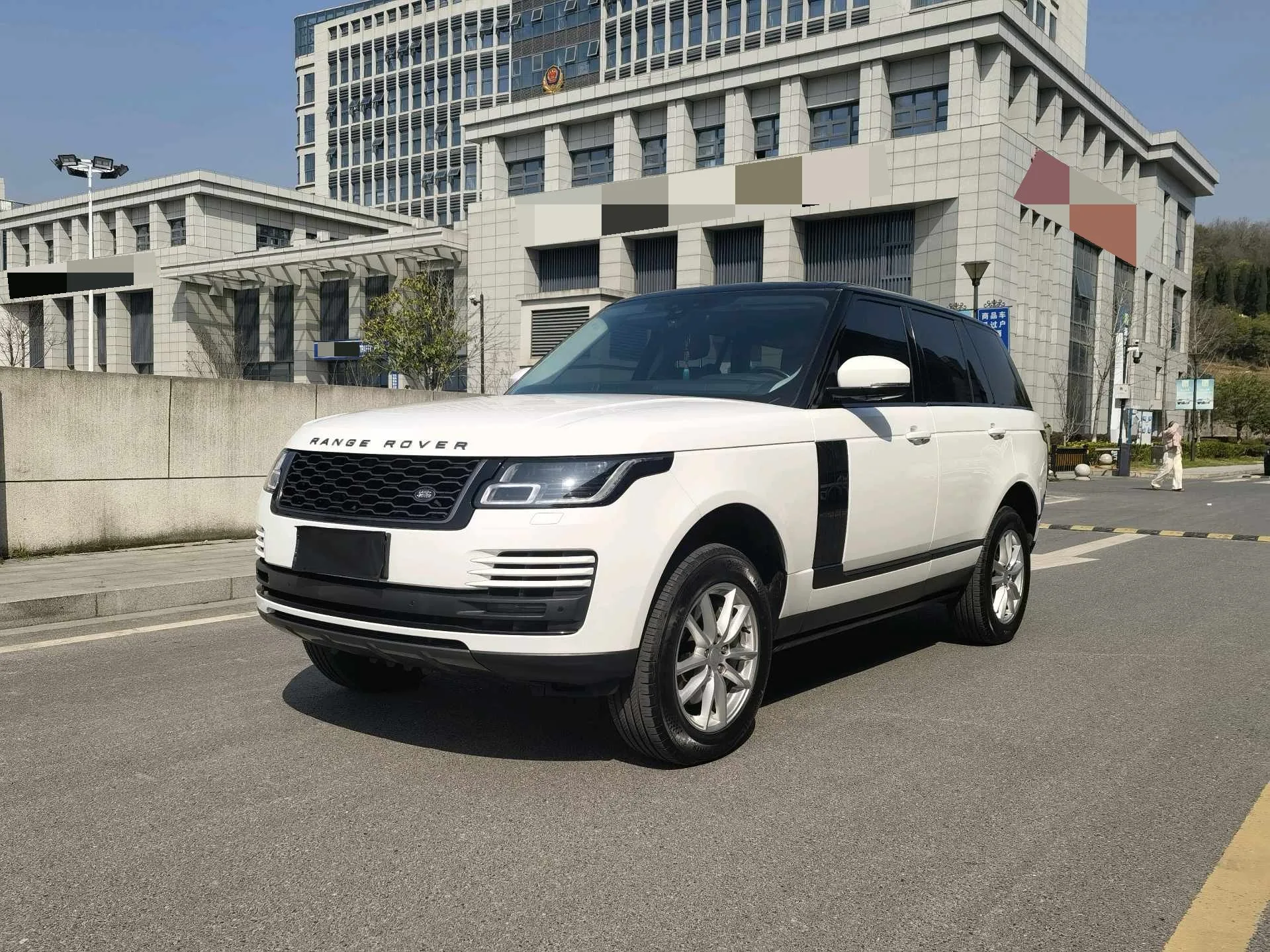 Range Rover 2022 3.0 L6 360PS Grand Edition