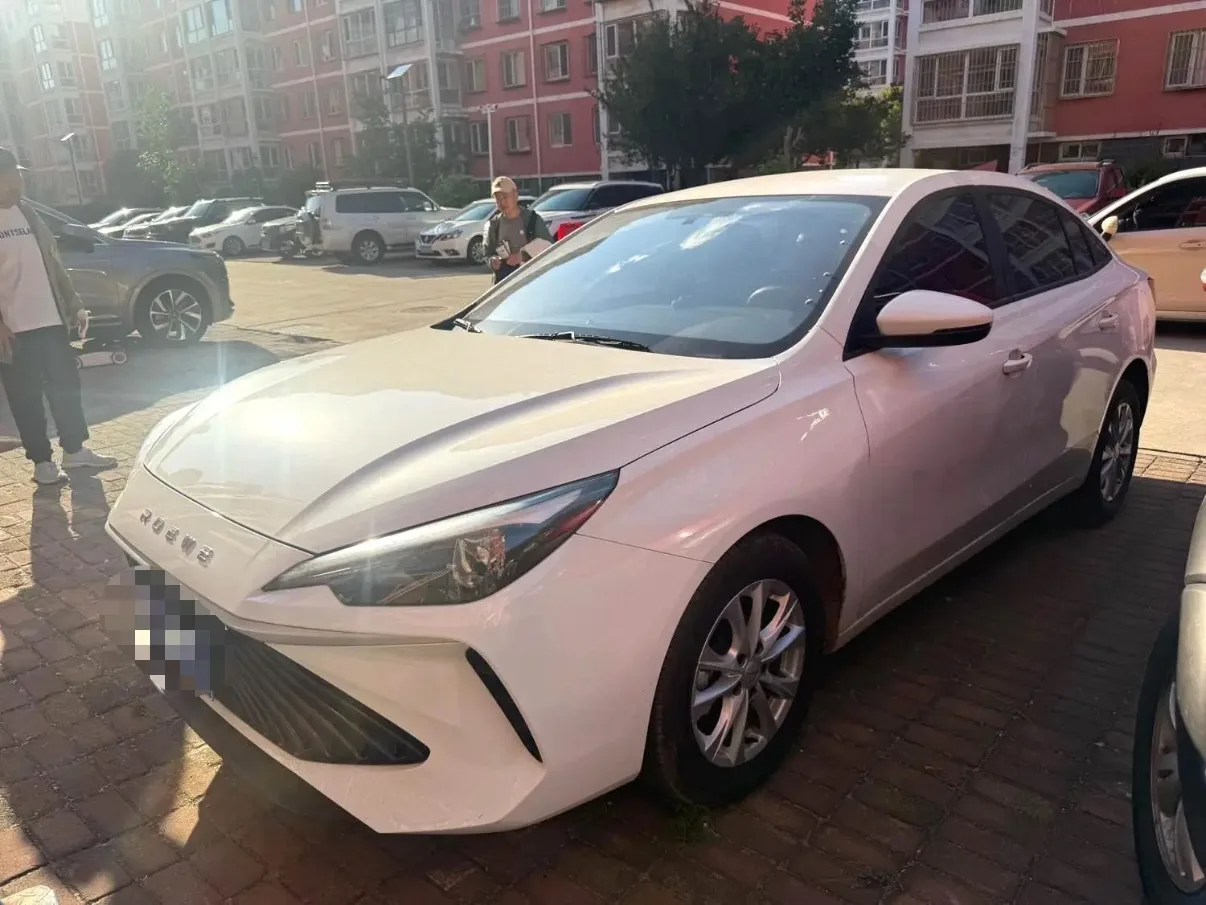 Roewe 2023 i5 1.5 Comfort Edition (Manual Transmission)