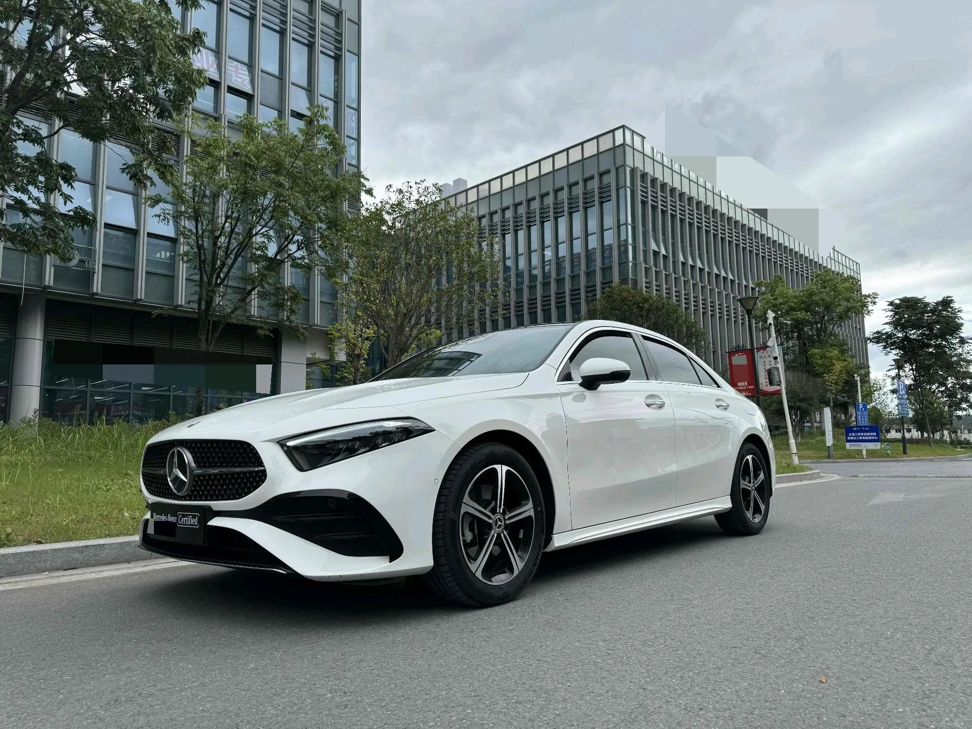 Mercedes-Benz A-Class 2023 A 200 L 1.3T Fashion Automatic