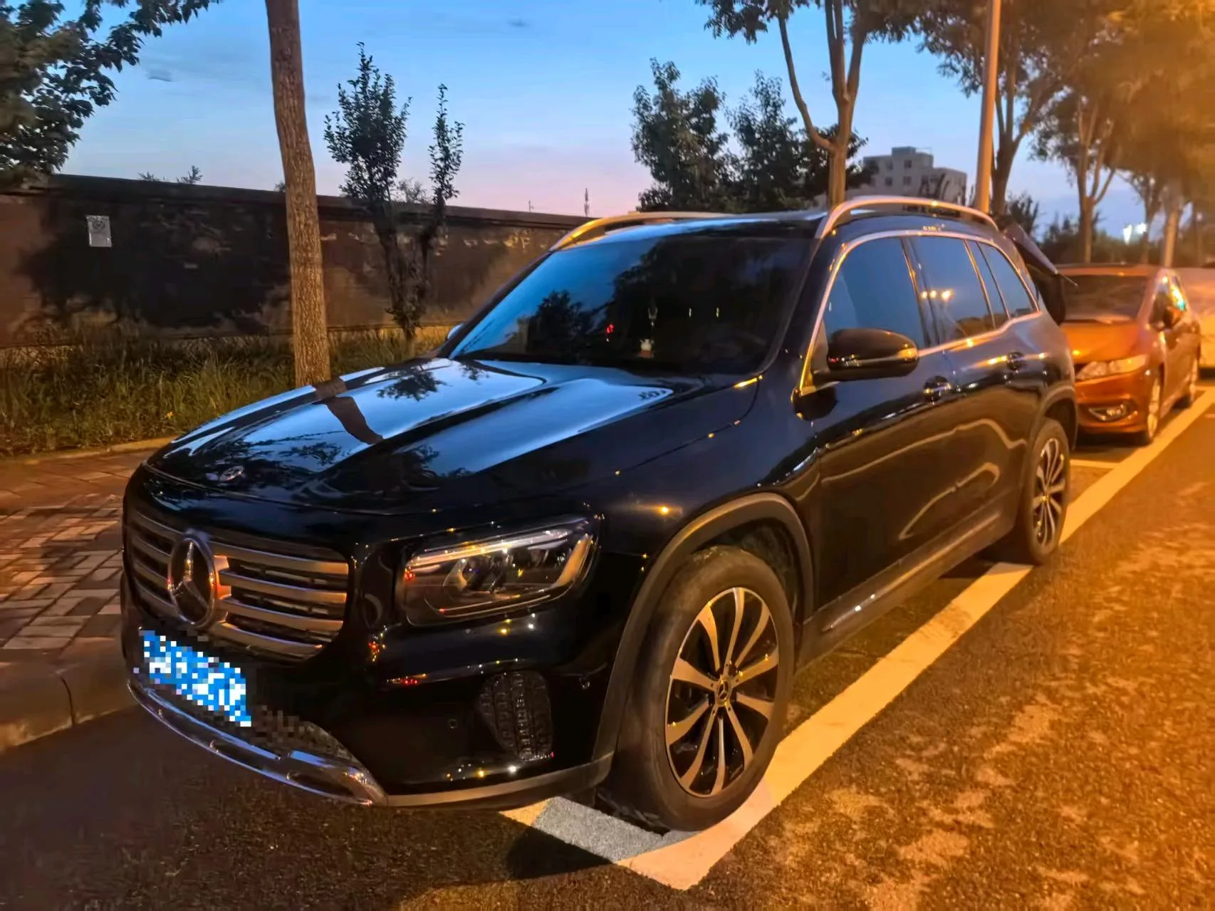 Mercedes-Benz 2024 GLB 220 48V 2.0T Style Automatic