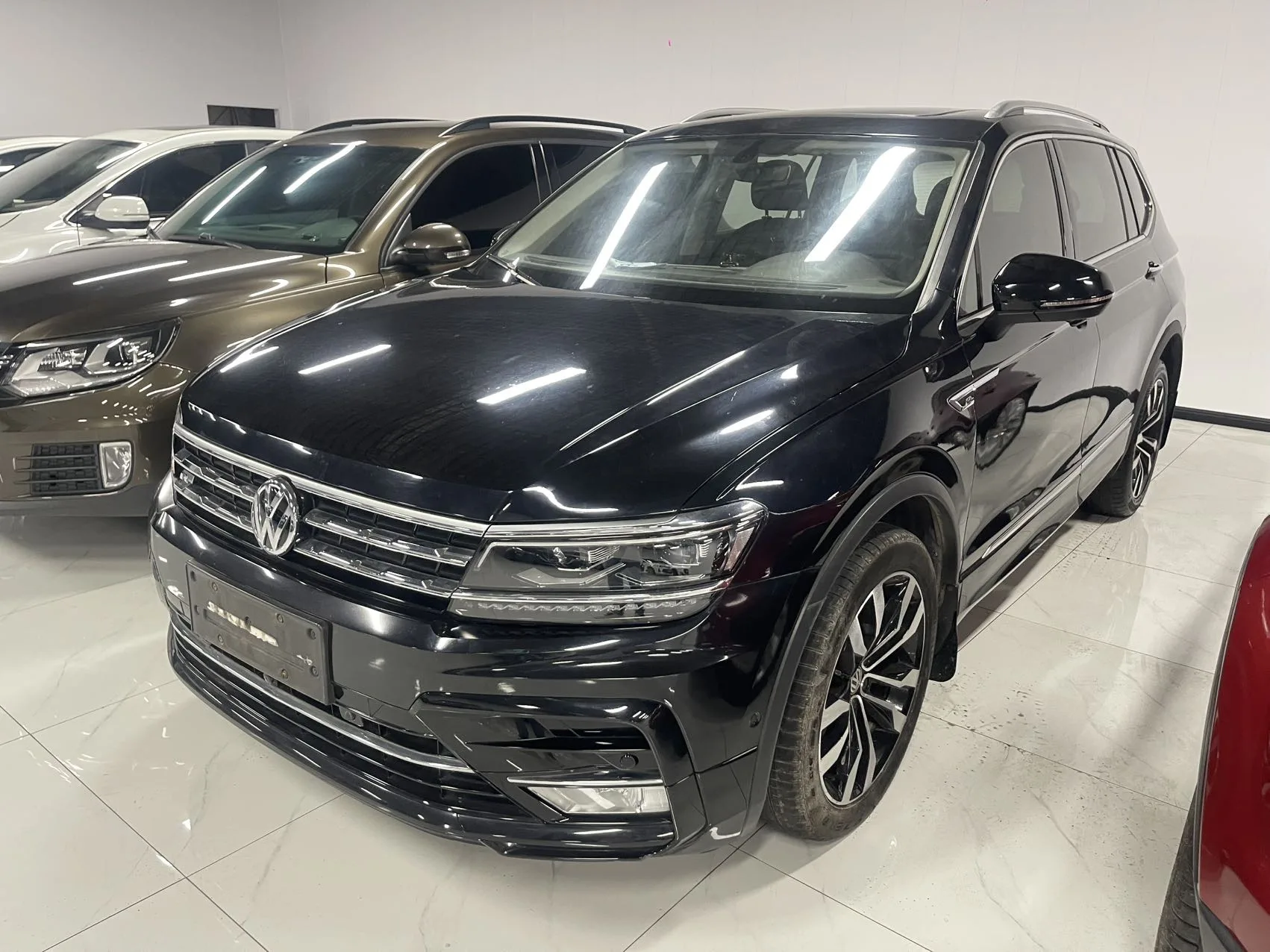 2019 Tiguan L 330TSI Automatic Front-Wheel Drive R-Line Flagship Edition (China V)