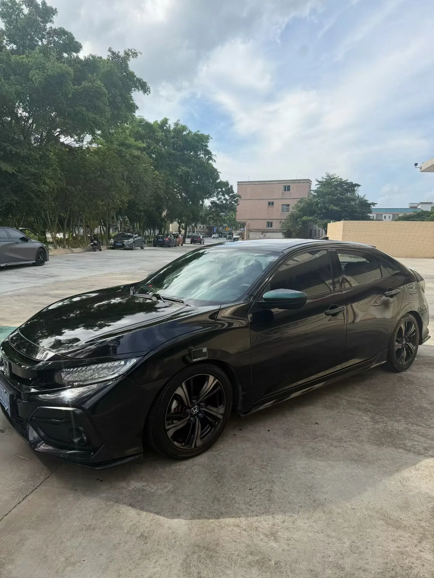 Civic 2021 HATCHBACK 220TURBO CVT Trendy and Cool