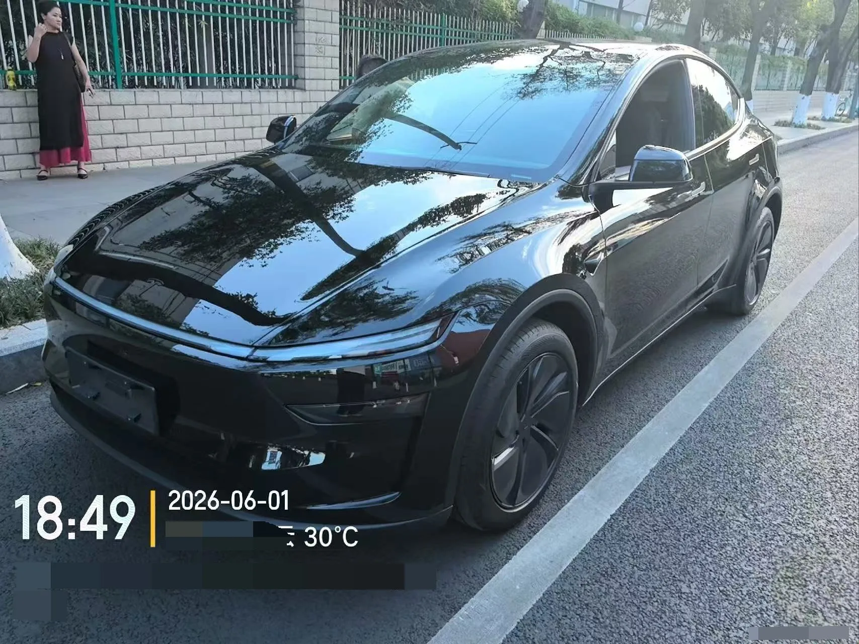 Tesla 2026 Model Y Rear-Wheel Drive Automatic
