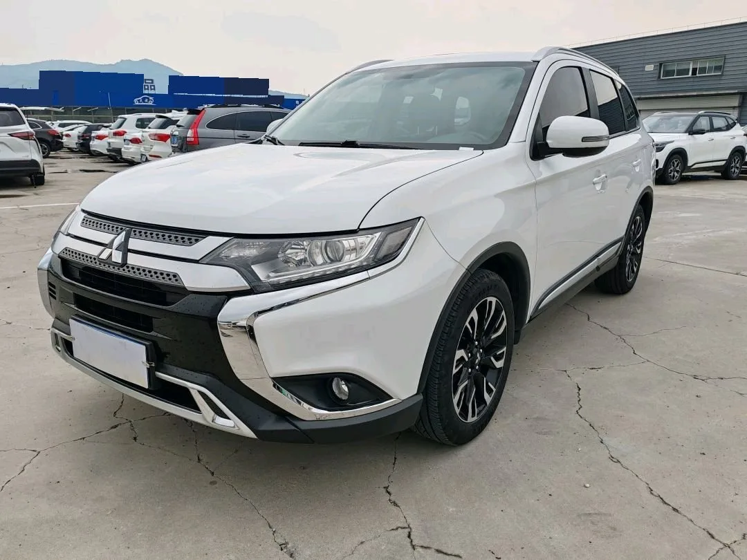 Outlander 2020 2.0L 2WD Enjoy Edition 5-seater