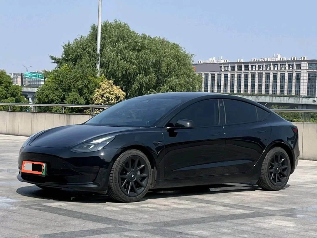 Model 3 2022 Rear-Wheel Drive