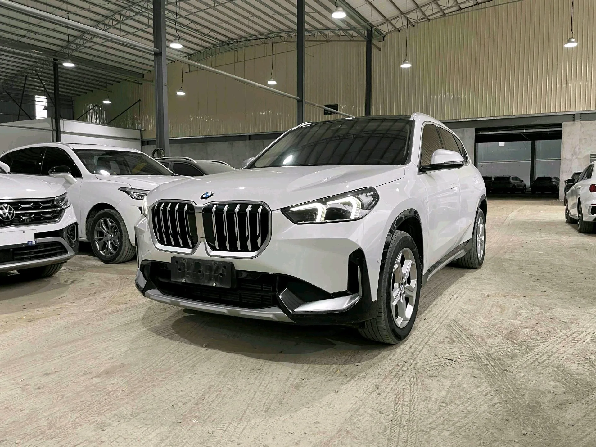 BMW 2024 X1 sDrive20Li 1.5T X Design Package Automatic