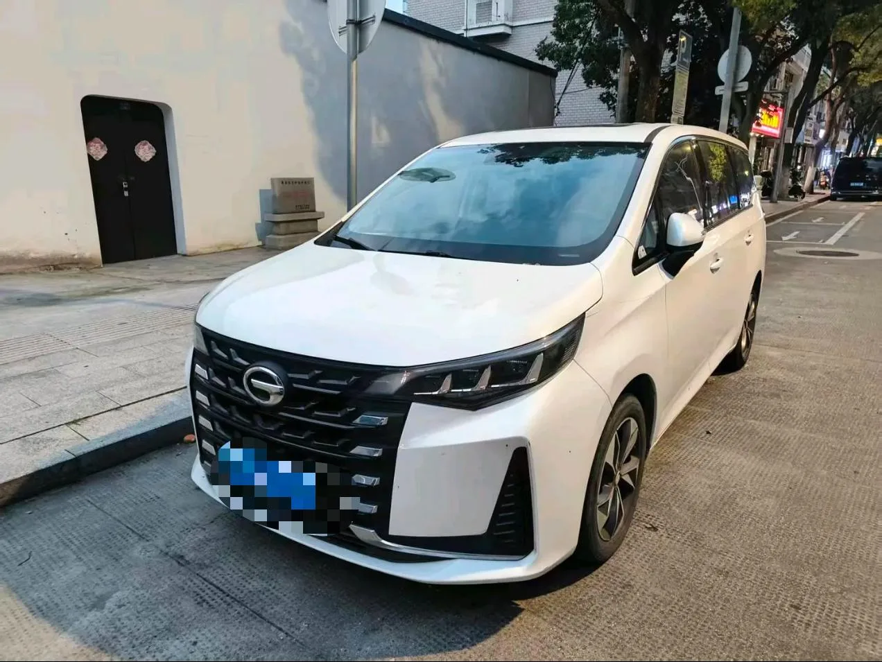 Trumpchi 2023 M6 PRO 1.5T 270T Luxury Edition Automatic