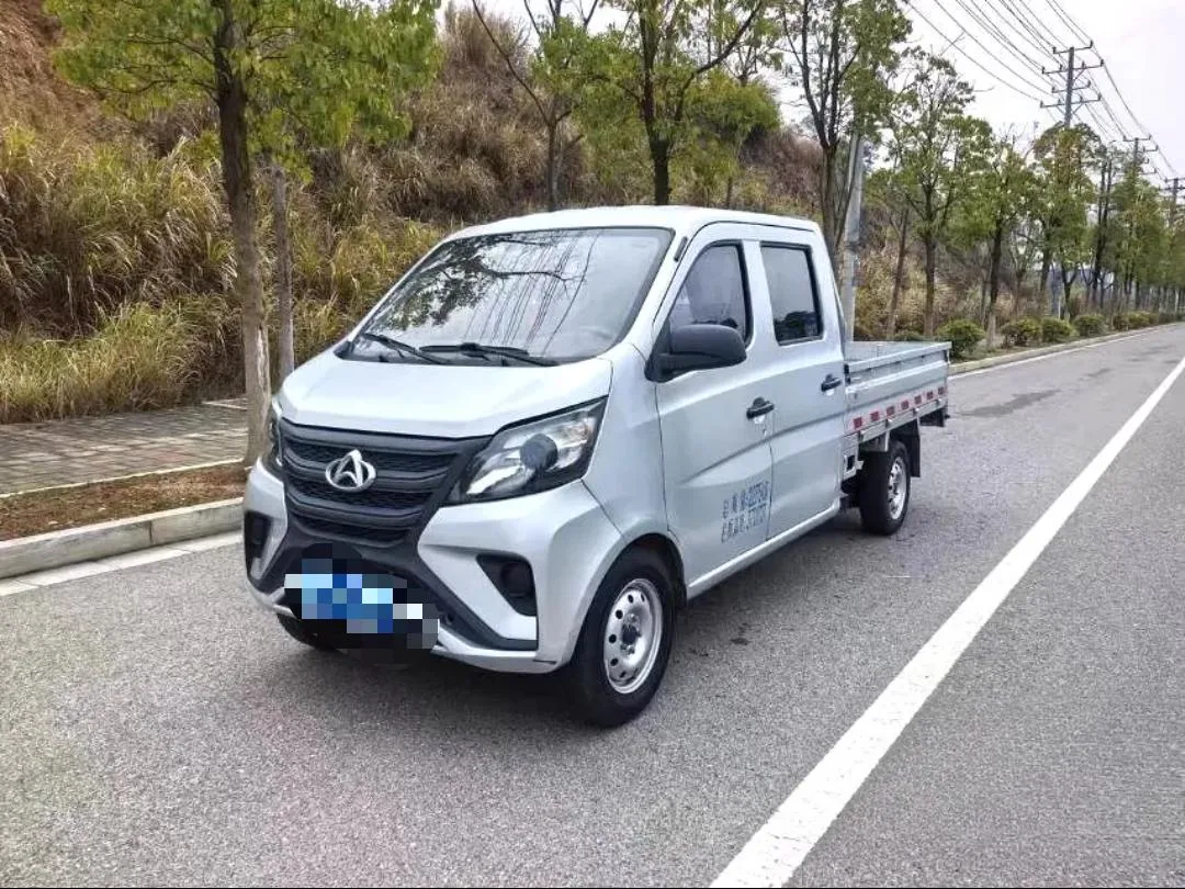 Changan Commercial 2023 Changan Xingka 1.5 Double Cab 2.55-meter Cargo Truck, Standard Model, Manual Transmission