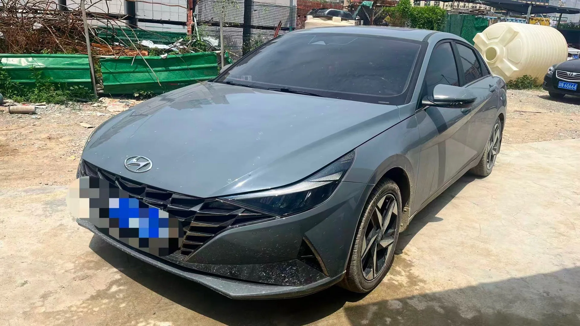 Hyundai Elantra 2021 1.5L CVT LUX Premium Edition