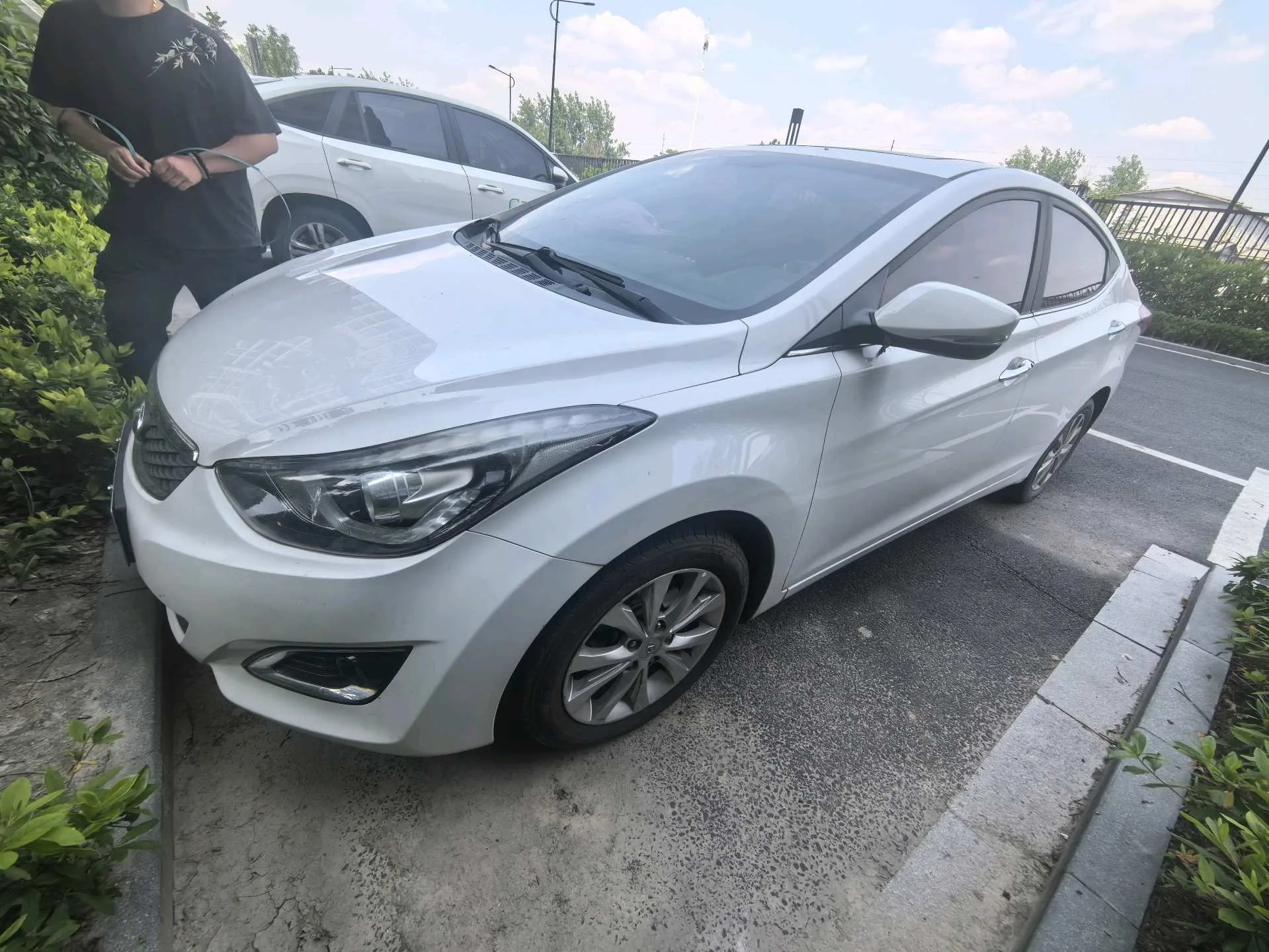 Hyundai Elantra 2016 1.6L Automatic Premium Edition