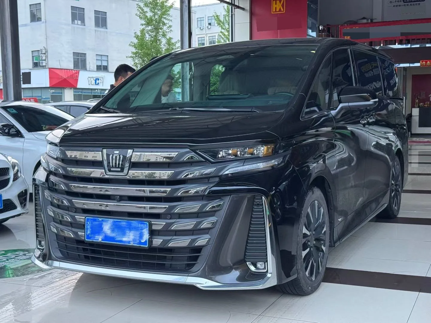 Toyota Vellfire (Imported) 2024 Crown Vellfire 2.5 CVT Supreme Executive Edition Automatic Transmission