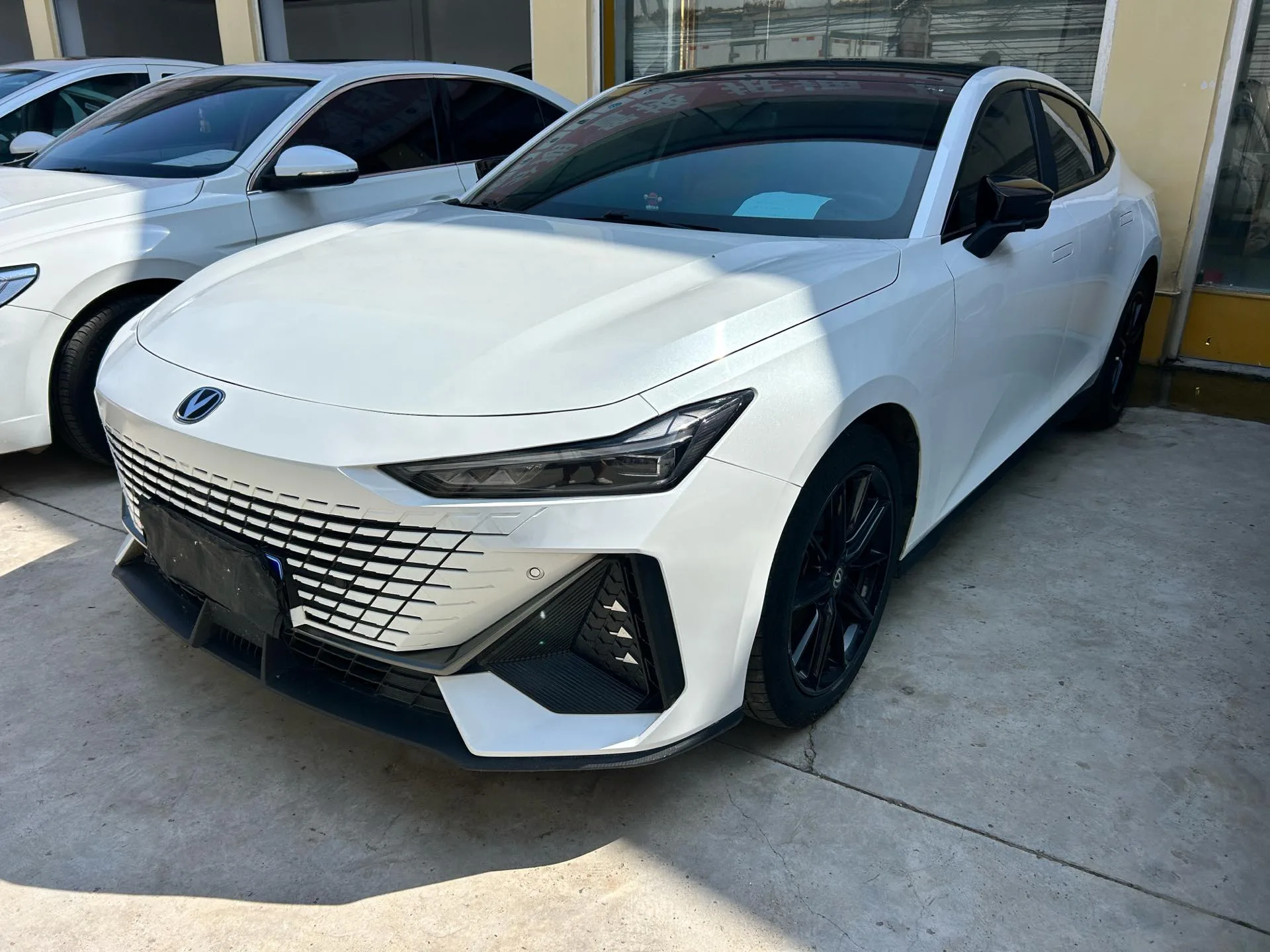 Changan UNI-V 2022 1.5T Premium Edition
