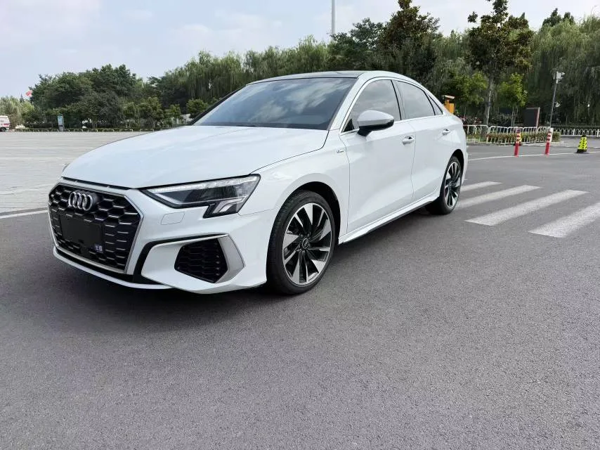 2022 Audi A3 A3L Limousine 35 TFSI Fashionable Elegant Model